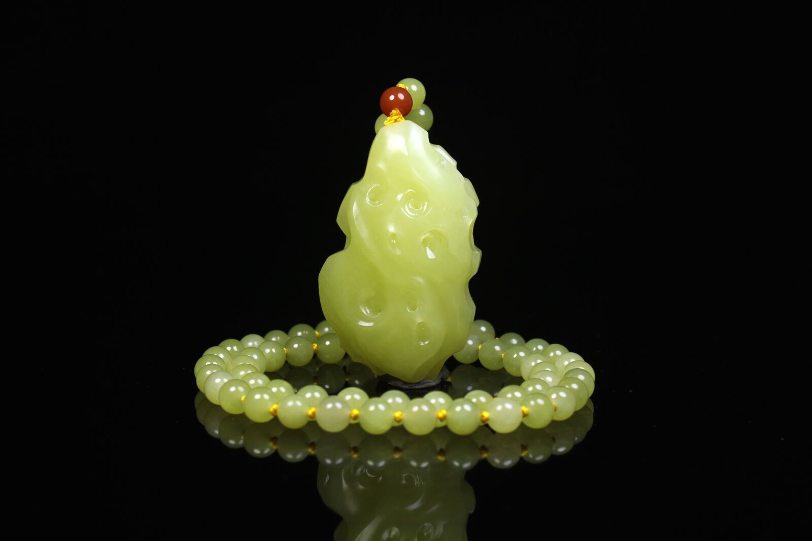 Canon EOS 550D (EOS Rebel T2i / EOS Kiss X4) sample photo. Stone to operate, nephrite photography