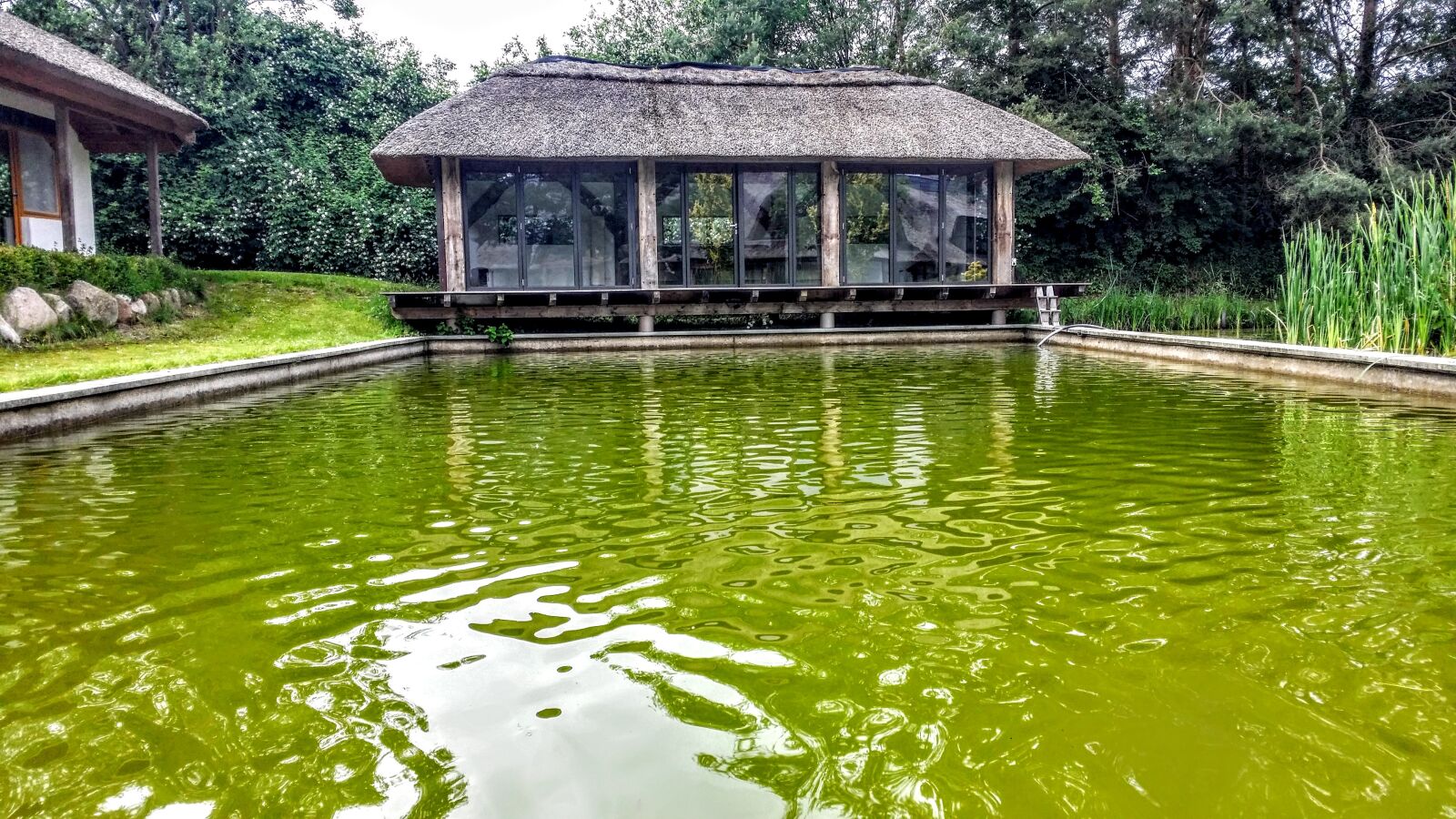 Samsung Galaxy S4 sample photo. Meditation, zen, zen, lake photography