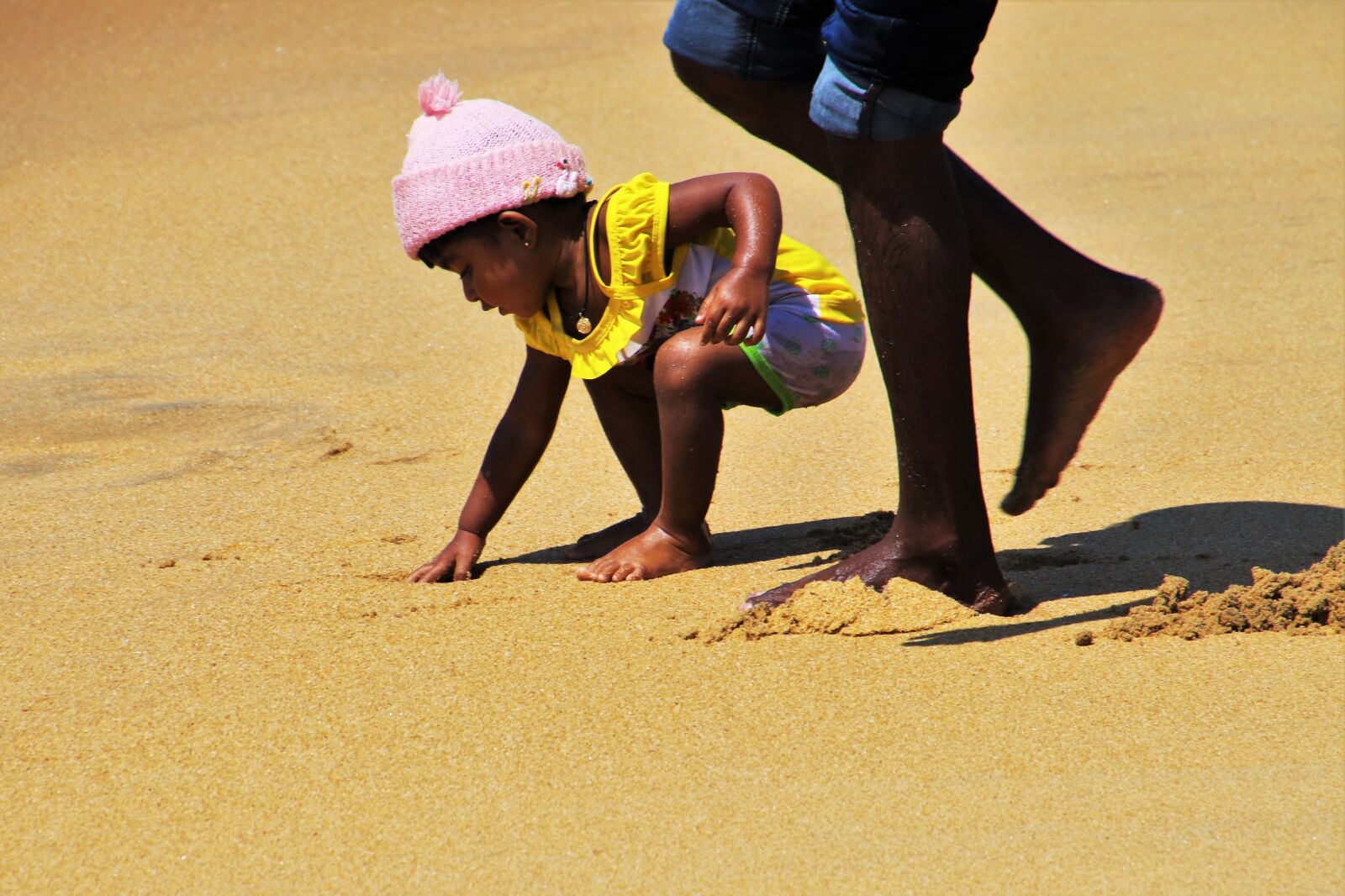 Canon EOS 80D sample photo. Child, relax, sand photography