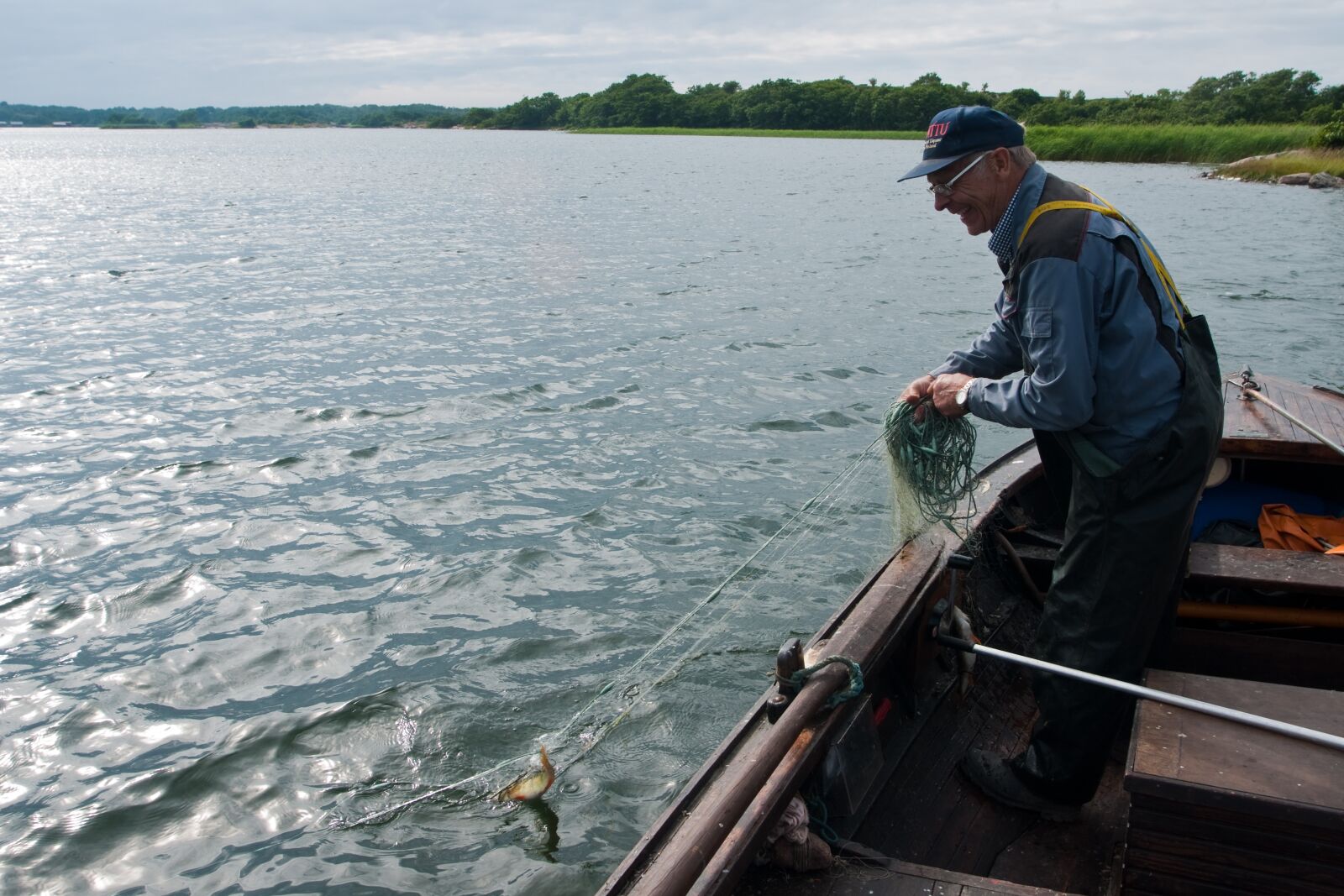 Sony Alpha DSLR-A700 sample photo. Fishing, net, åland photography