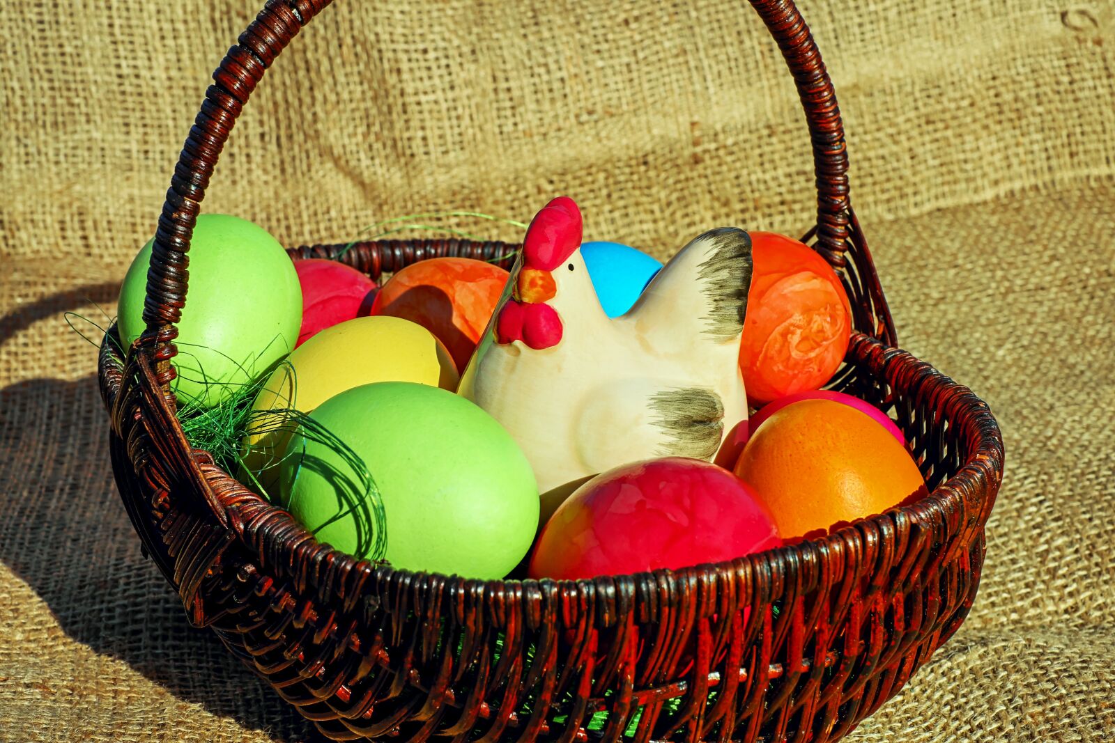 Fujifilm X-T10 + Fujifilm XF 35mm F1.4 R sample photo. Easter theme, easter, figure photography