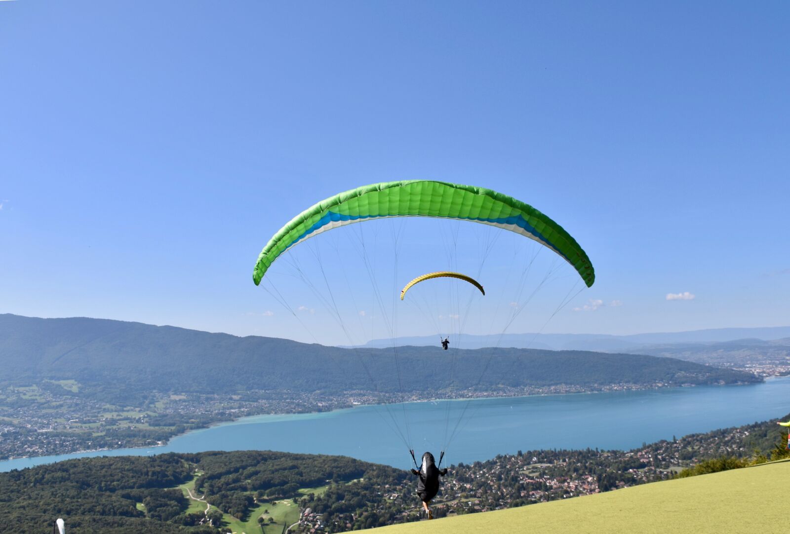 Nikon D5600 sample photo. Paragliding, paraglider, lake annecy photography