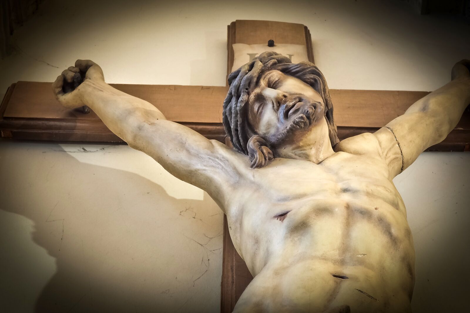 Olympus OM-D E-M10 sample photo. Church, statue, sculpture photography