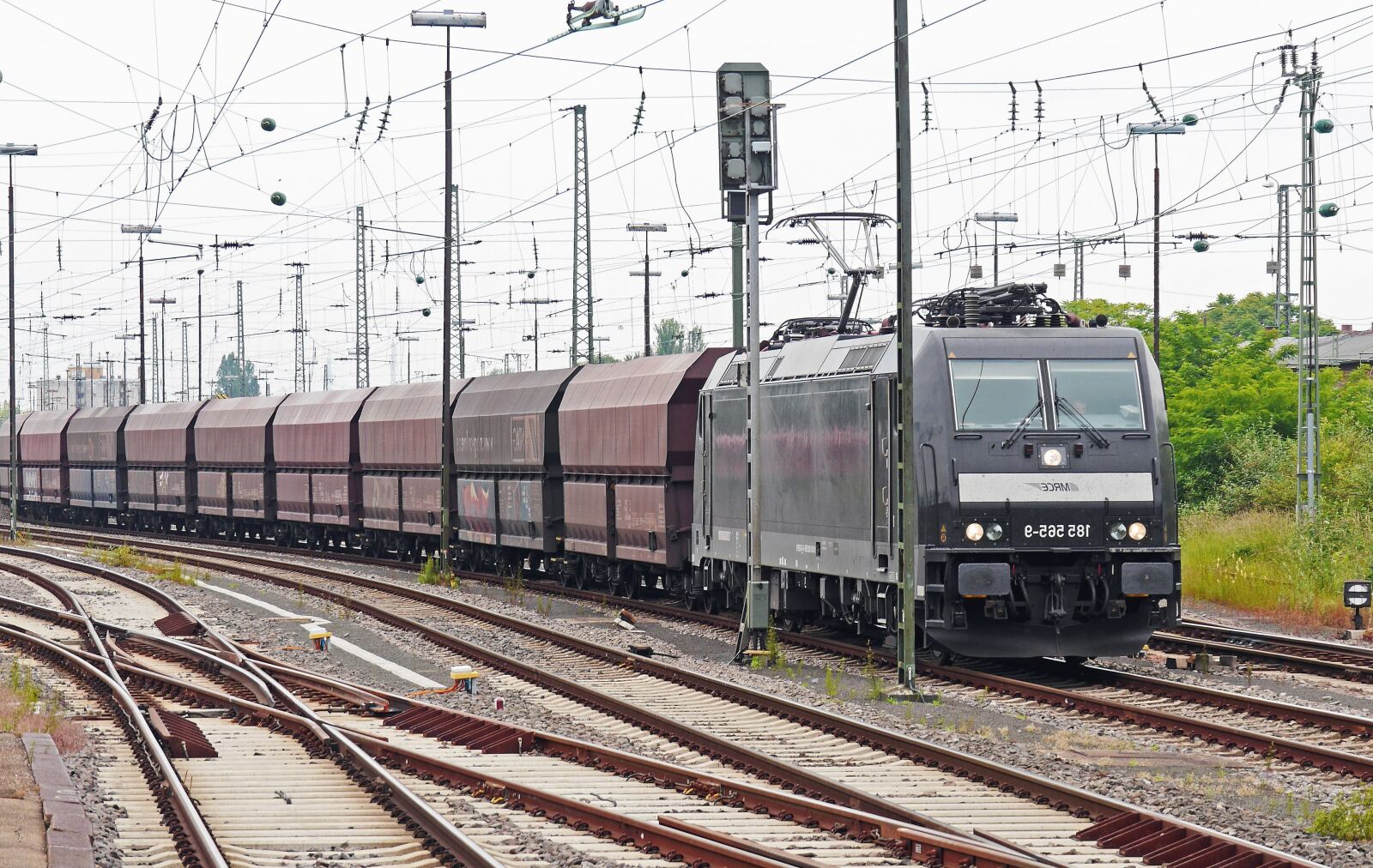 Panasonic Lumix DMC-GH3 sample photo. Locomotive, train, vehicle, transport photography