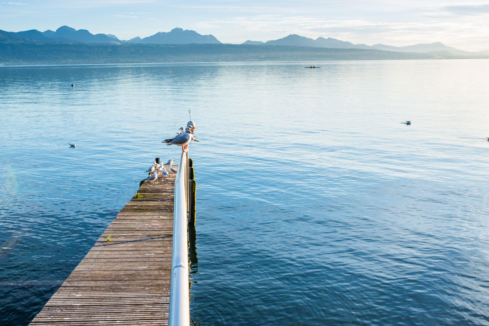 Canon EOS 6D + Sigma 35mm F1.4 DG HSM Art sample photo. Mountains, sunny, sun, lake photography