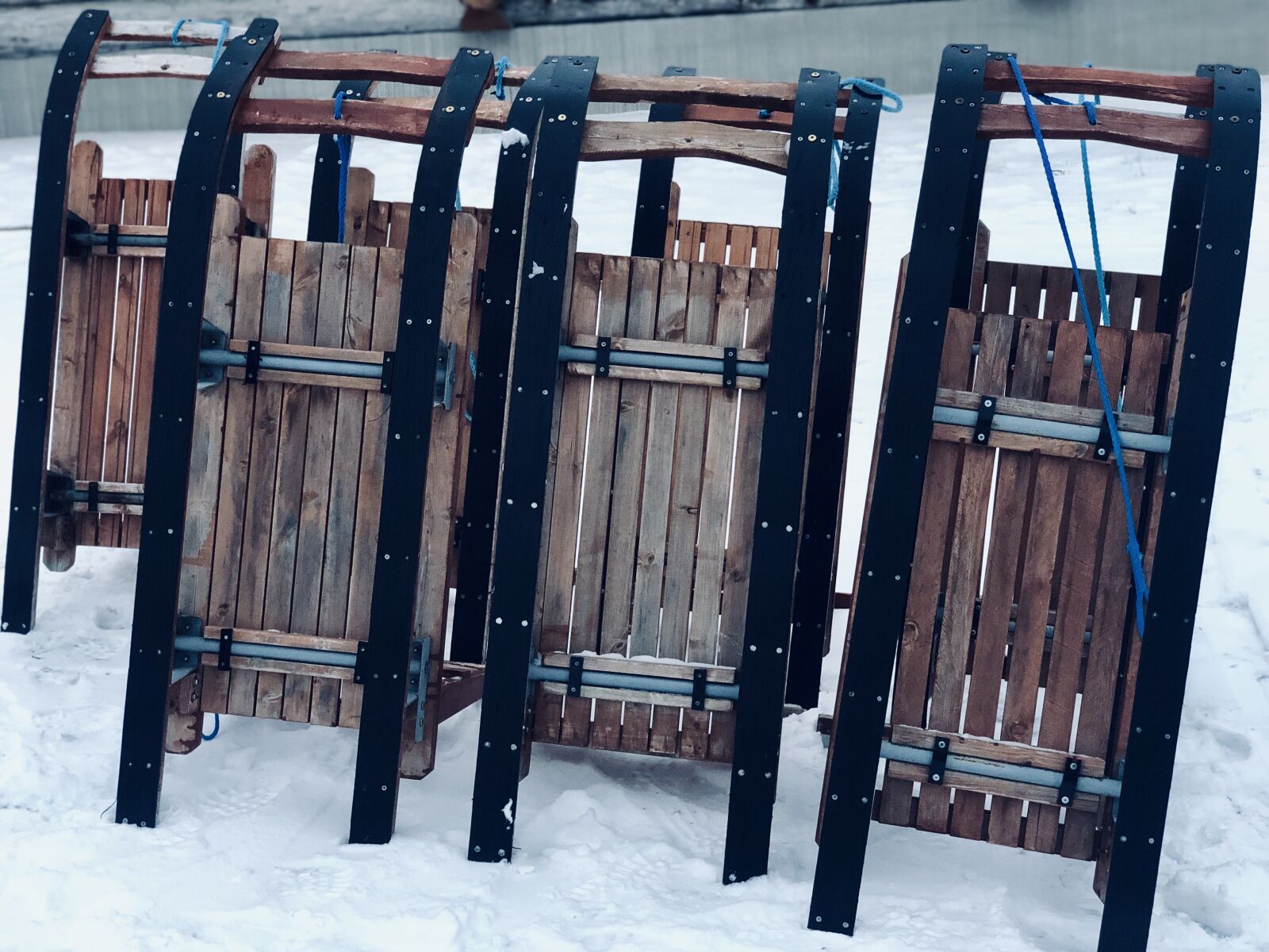 iPhone X back dual camera 6mm f/2.4 sample photo. Winter, lapland, sledding photography