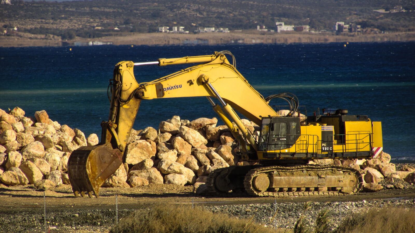 Canon PowerShot SX400 IS sample photo. Digger, heavy machine, working photography