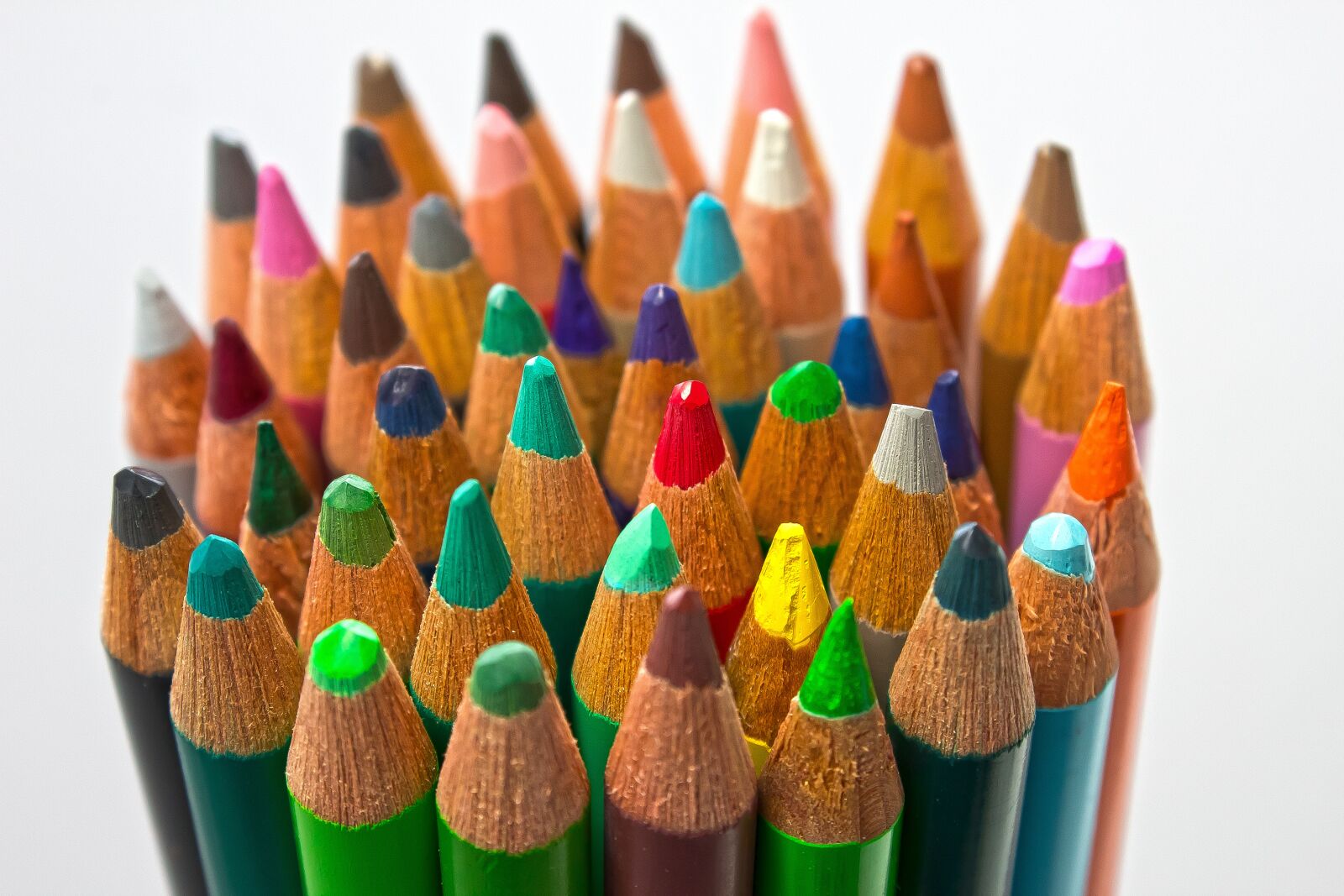 Canon EOS 1300D (EOS Rebel T6 / EOS Kiss X80) sample photo. Colored pencil, writing or photography