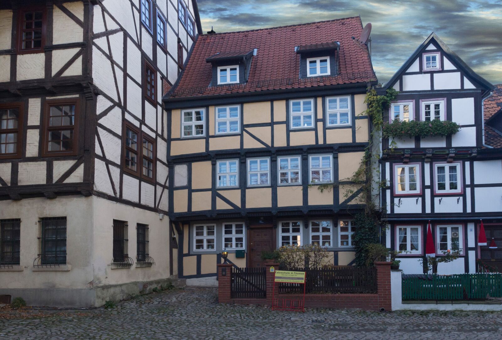 Sony SLT-A77 + Sony DT 16-50mm F2.8 SSM sample photo. Historic center, quedilnburg, fachwerkh photography