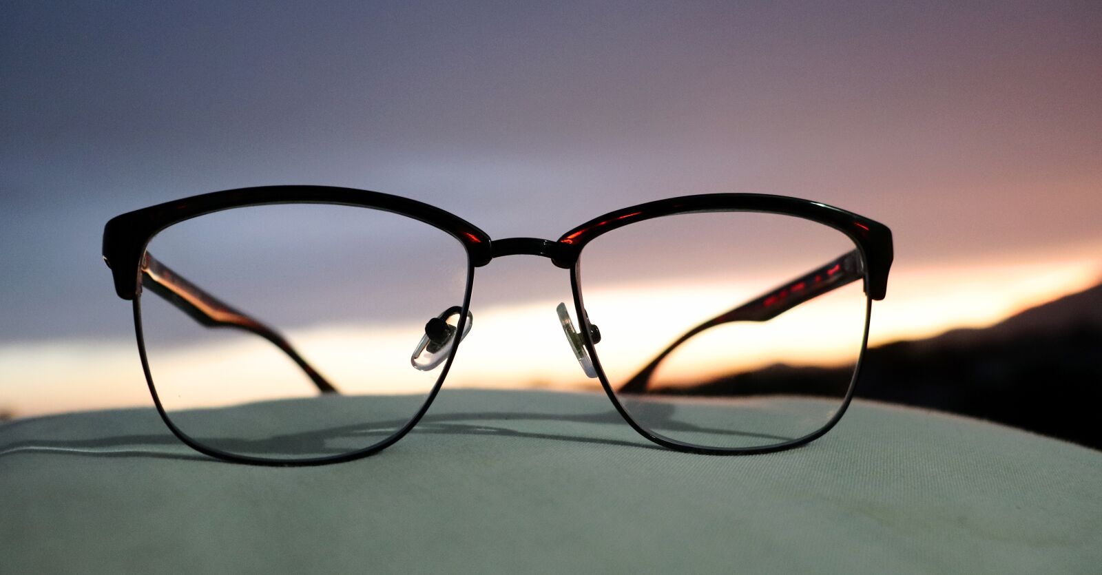 Canon EOS 200D (EOS Rebel SL2 / EOS Kiss X9) sample photo. Glasses, reading glasses, eye photography