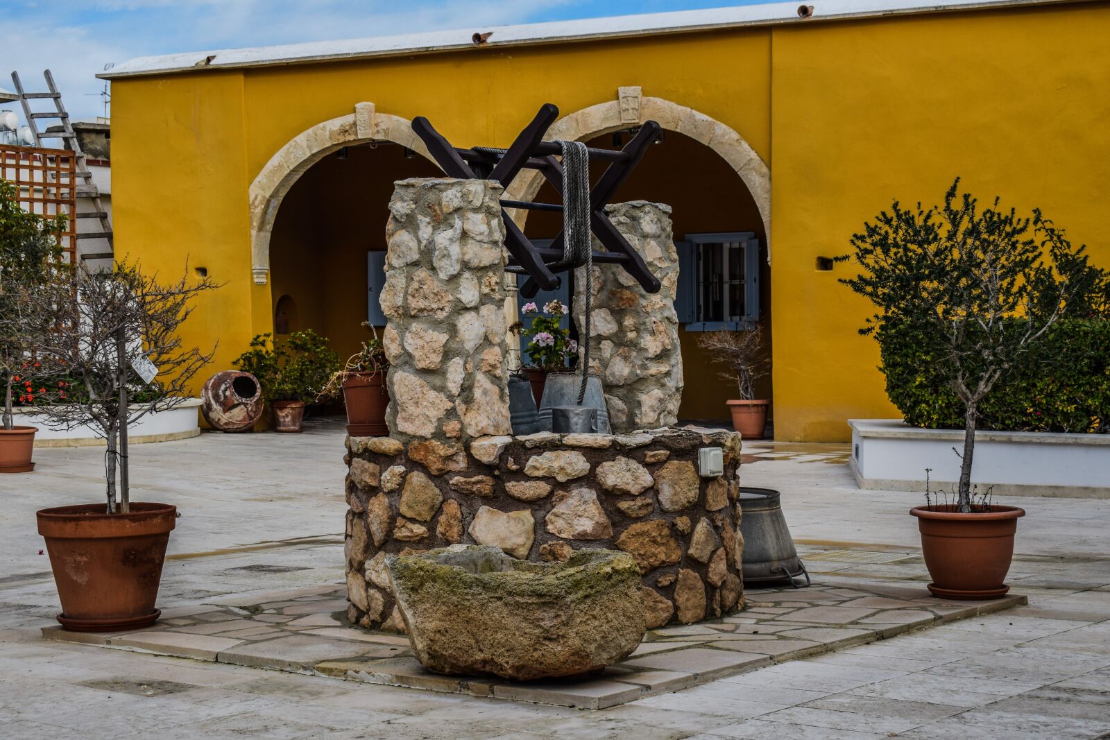 Nikon D3300 sample photo. Old house, well, traditional photography