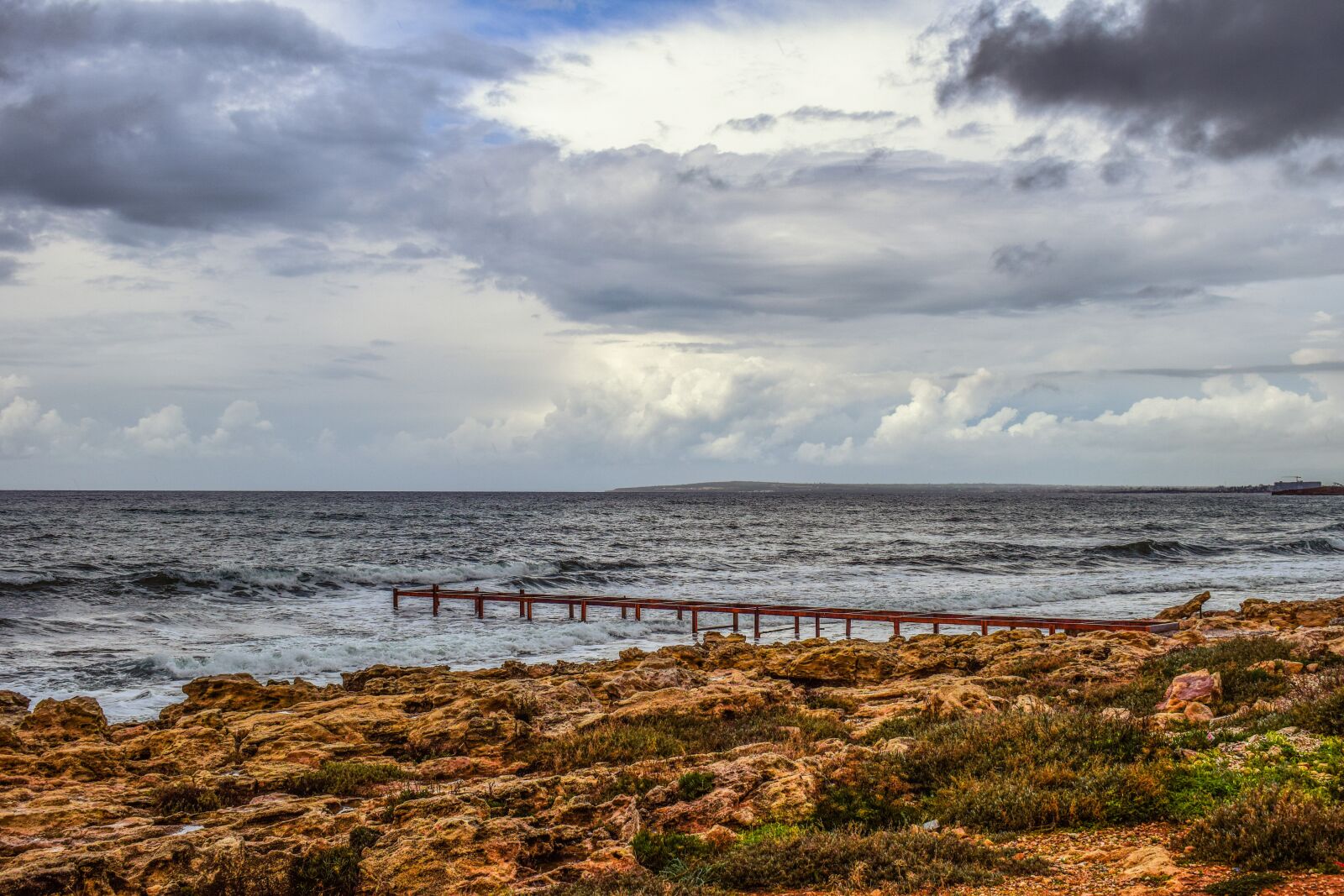 Nikon D3300 sample photo. Beach, rocky, coast photography