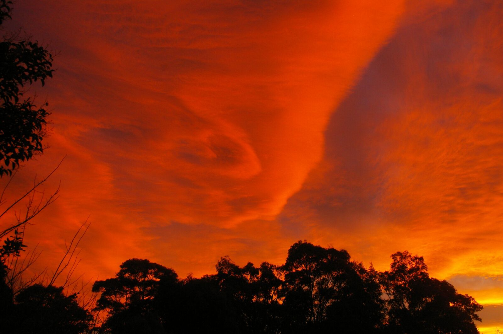 Pentax K100D sample photo. Sunset, clouds, sky photography