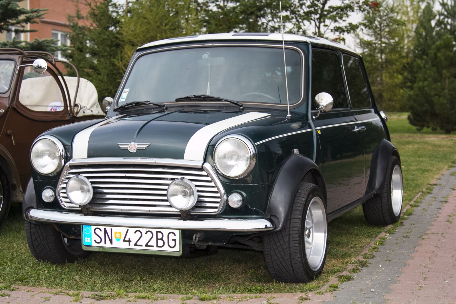 Canon EOS 60D + Canon EF 24-105mm F4L IS USM sample photo. Historical cars, veteran, car photography