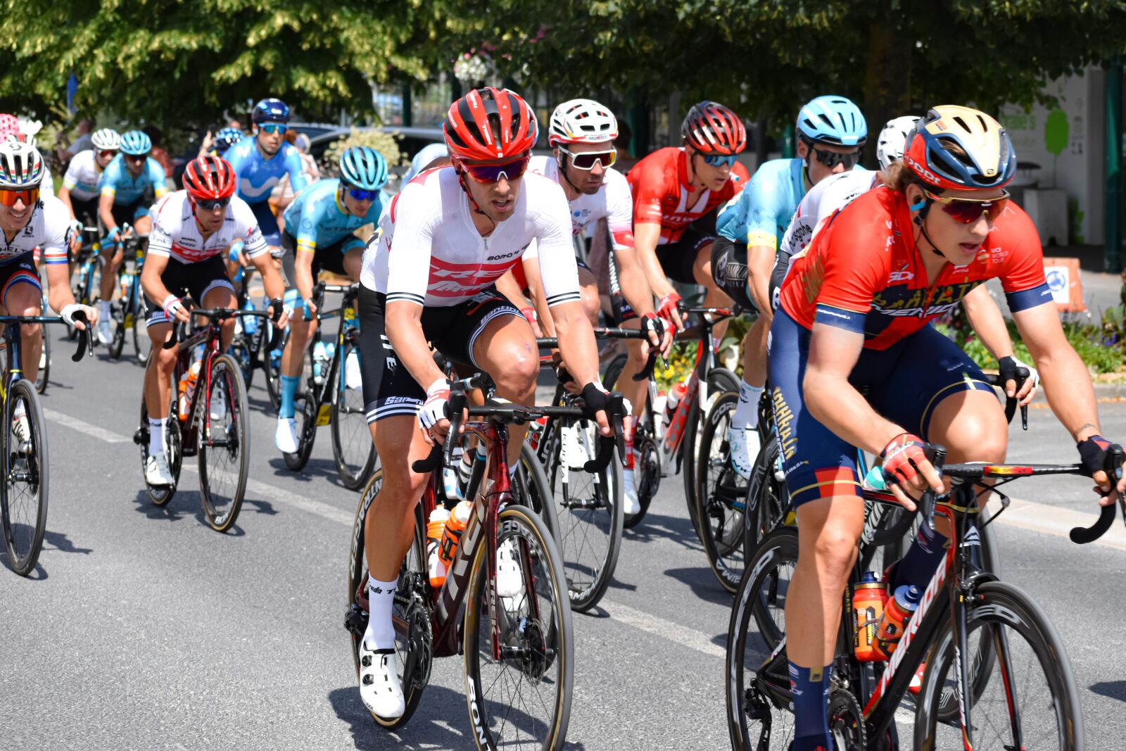 Nikon D5600 sample photo. Cyclist, sport, cycling photography