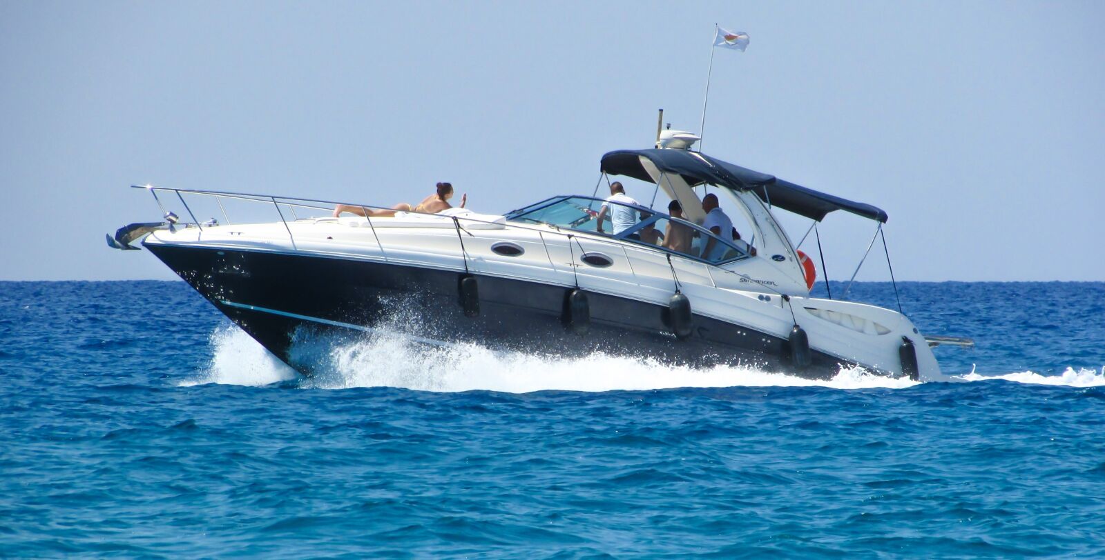 Canon PowerShot SX400 IS sample photo. Speed boat, sea, speed photography