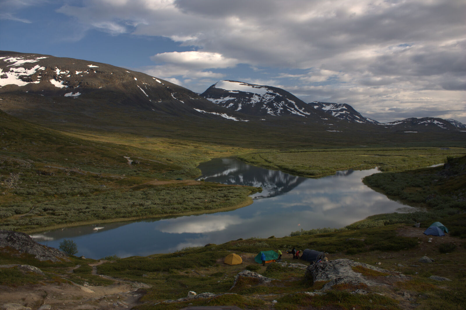 Canon EOS 450D (EOS Rebel XSi / EOS Kiss X2) sample photo. Kungsleden, landscape, midnight, sun photography