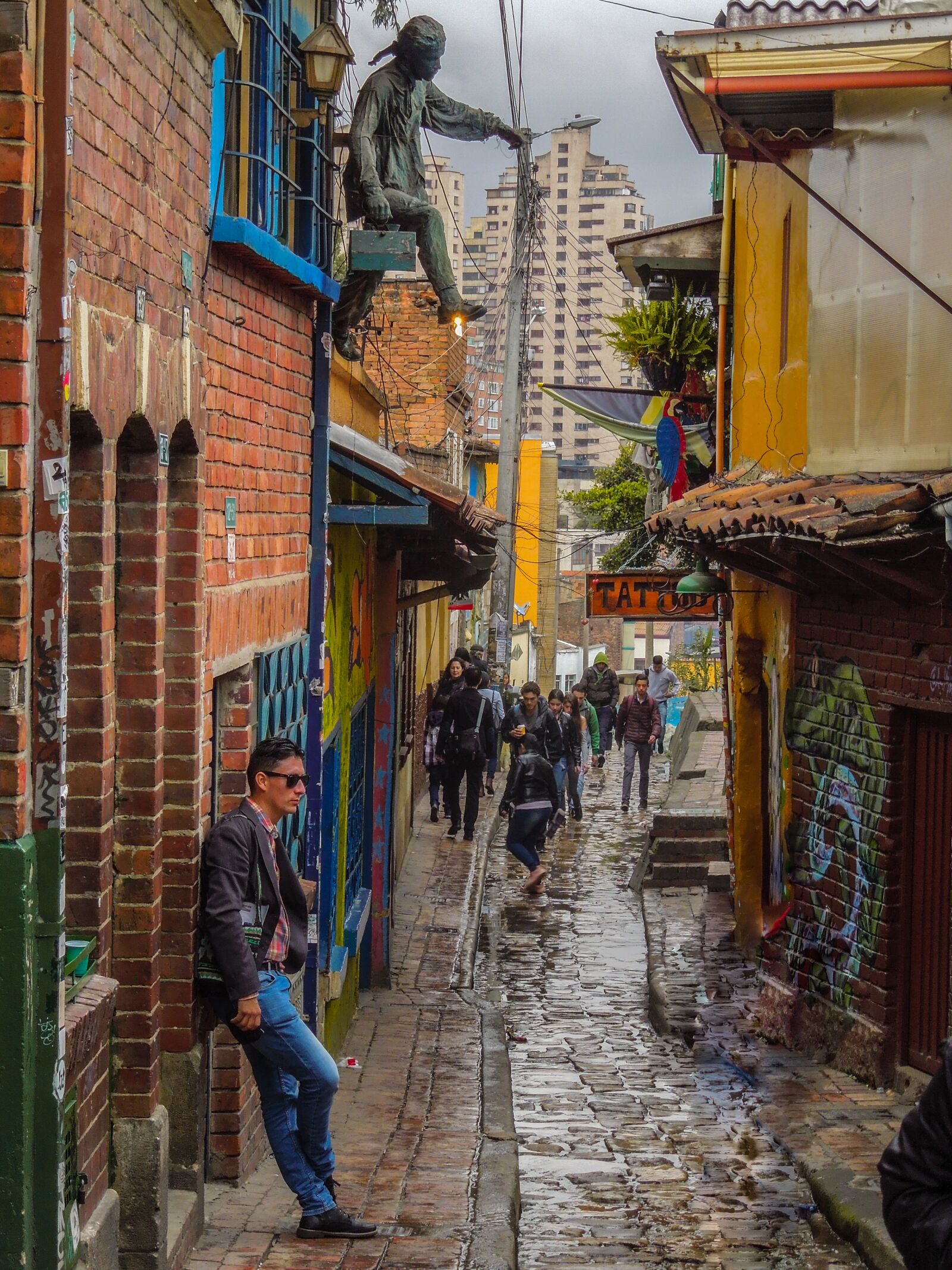 Nikon Coolpix S8200 sample photo. Bogota, colombia, street photography