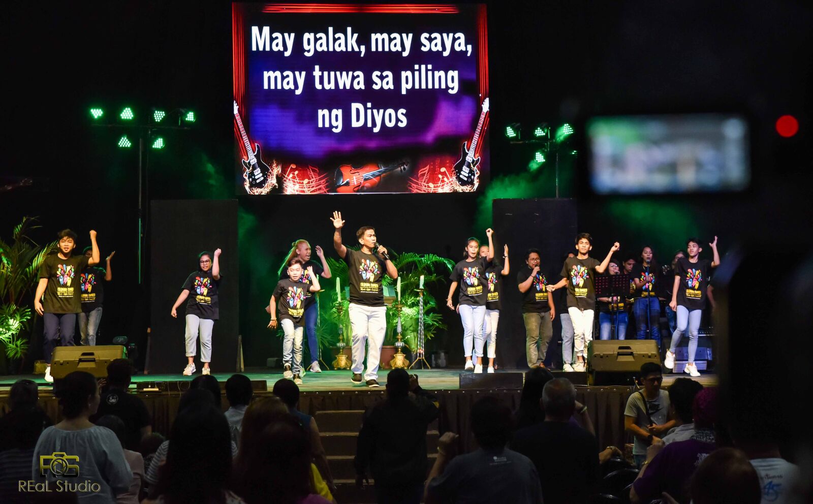 Nikon D750 sample photo. Jesus, prayer, philippines photography