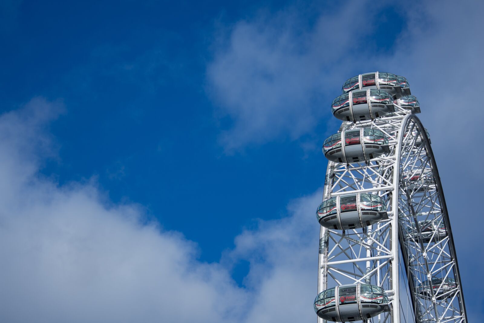 Nikon D7200 sample photo. Sky, high, steel photography