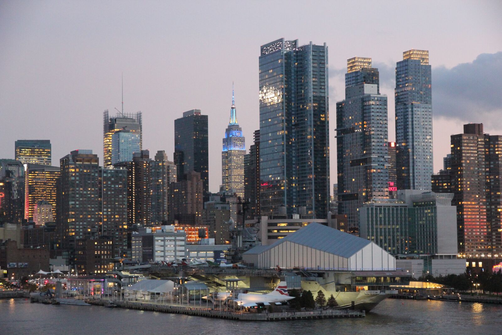 Canon EOS 550D (EOS Rebel T2i / EOS Kiss X4) sample photo. New york, exit, aidamar photography