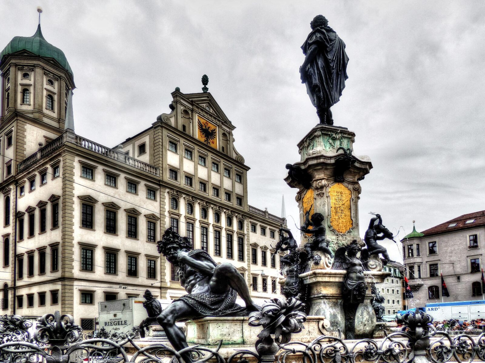 Nikon Coolpix P510 sample photo. Rathaus augsburg, augsburg, town photography