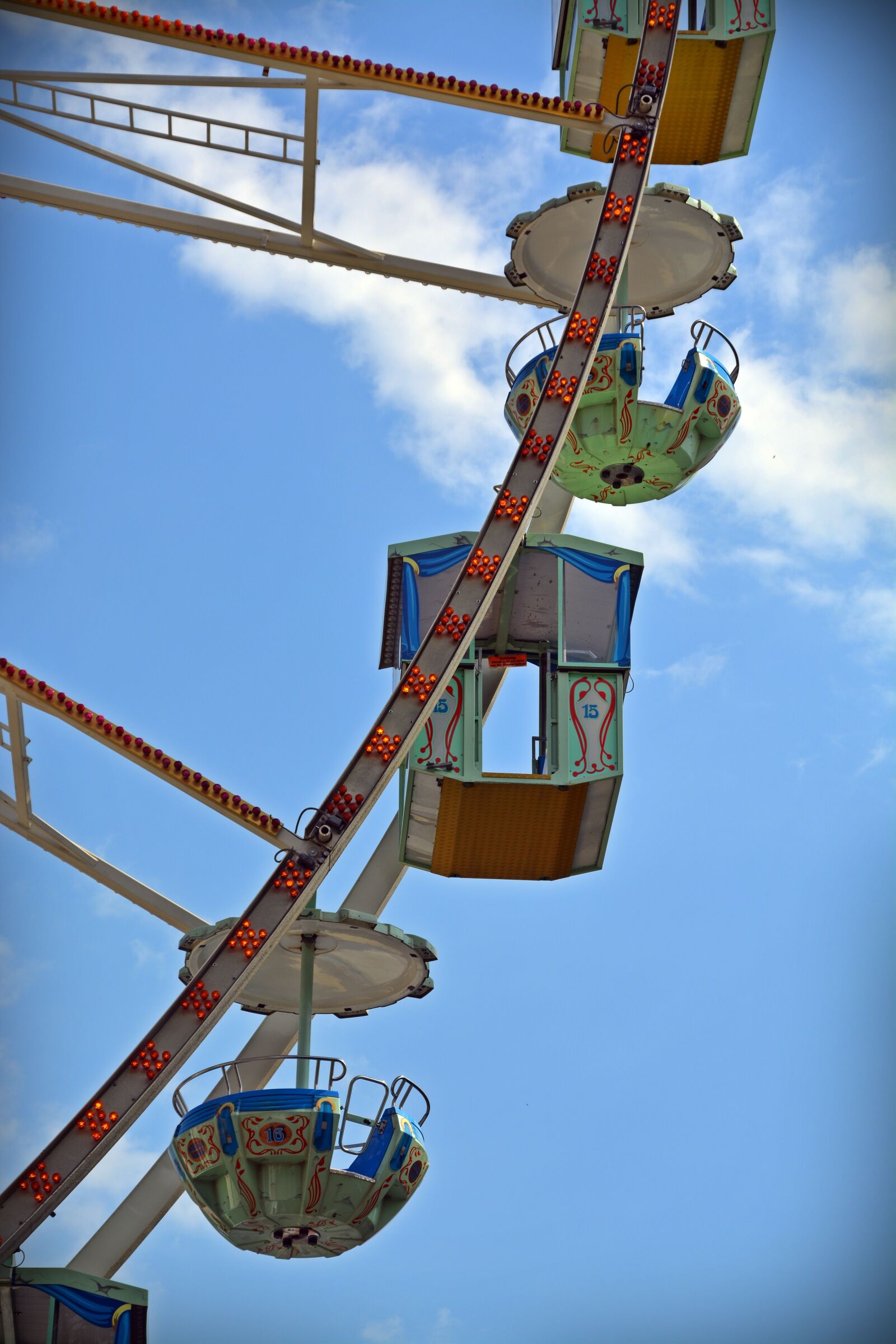 Nikon D5200 sample photo. Ferris wheel, carousel, year photography