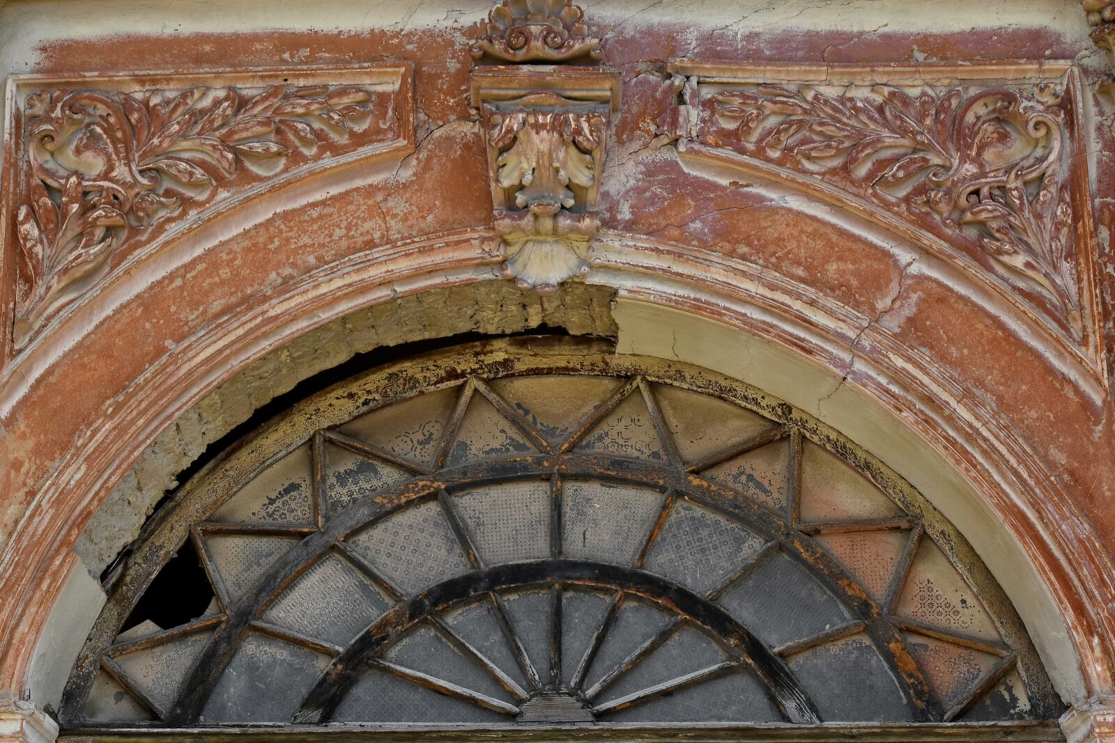 Nikon D5500 sample photo. Abandoned, arch, dirty, facade photography