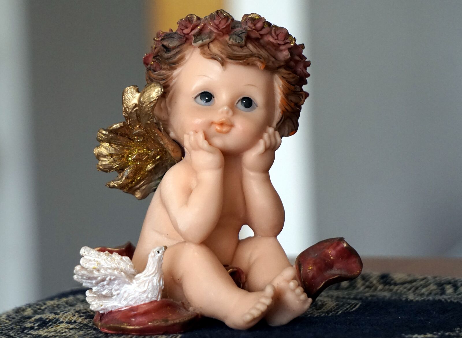 Sony E 55-210mm F4.5-6.3 OSS sample photo. Angel, figure, sculpture photography