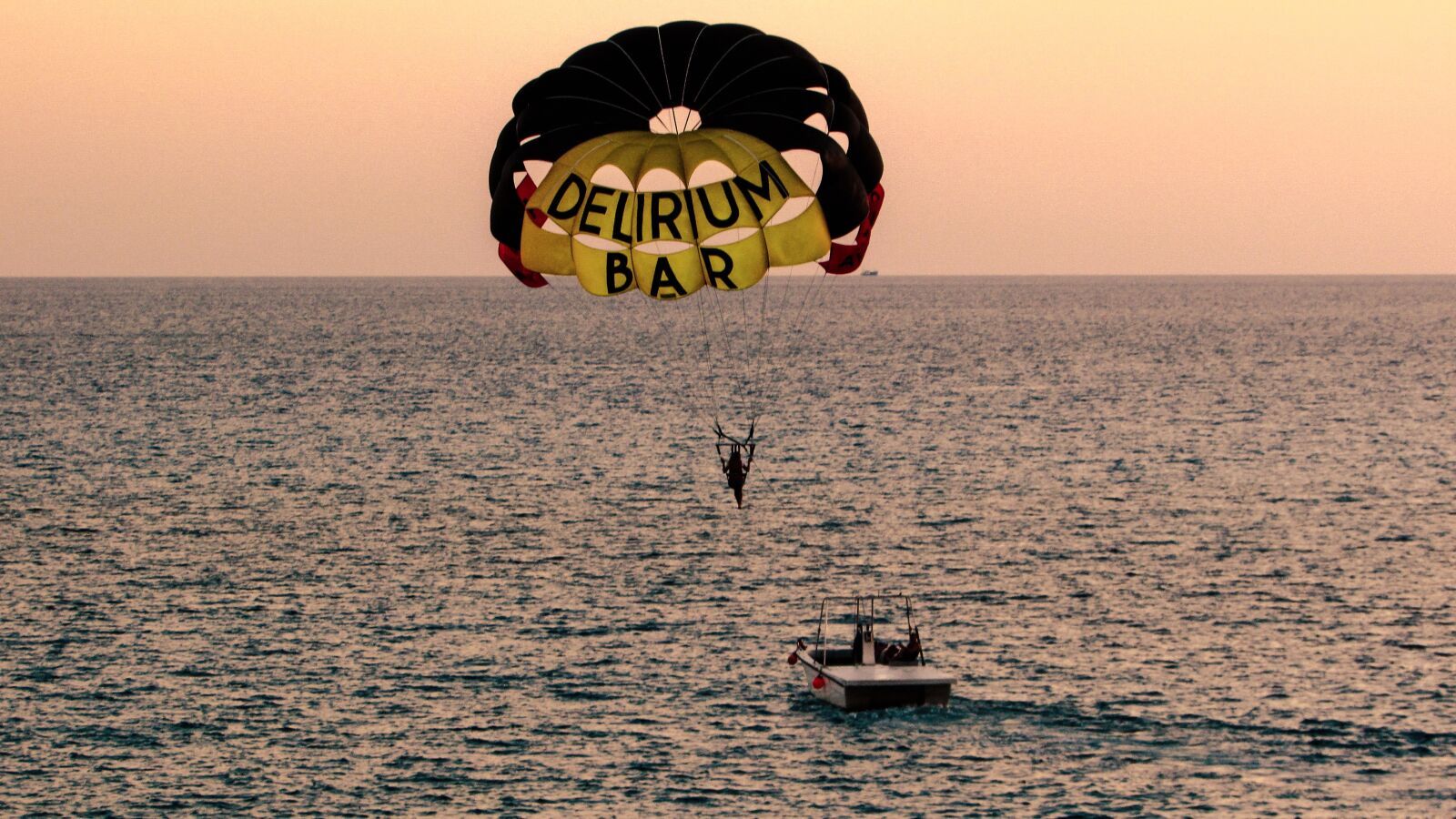 Canon PowerShot SX400 IS sample photo. Paragliding, sea sport, fly photography