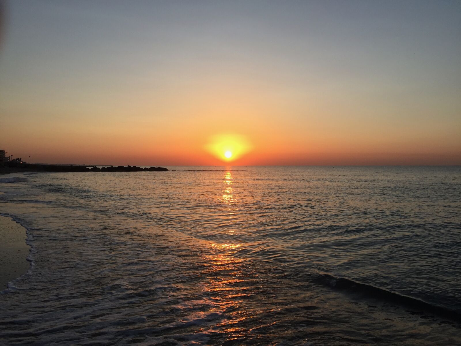 iPhone 6 back camera 4.15mm f/2.2 sample photo. Sunrise, mediterranean, sea photography