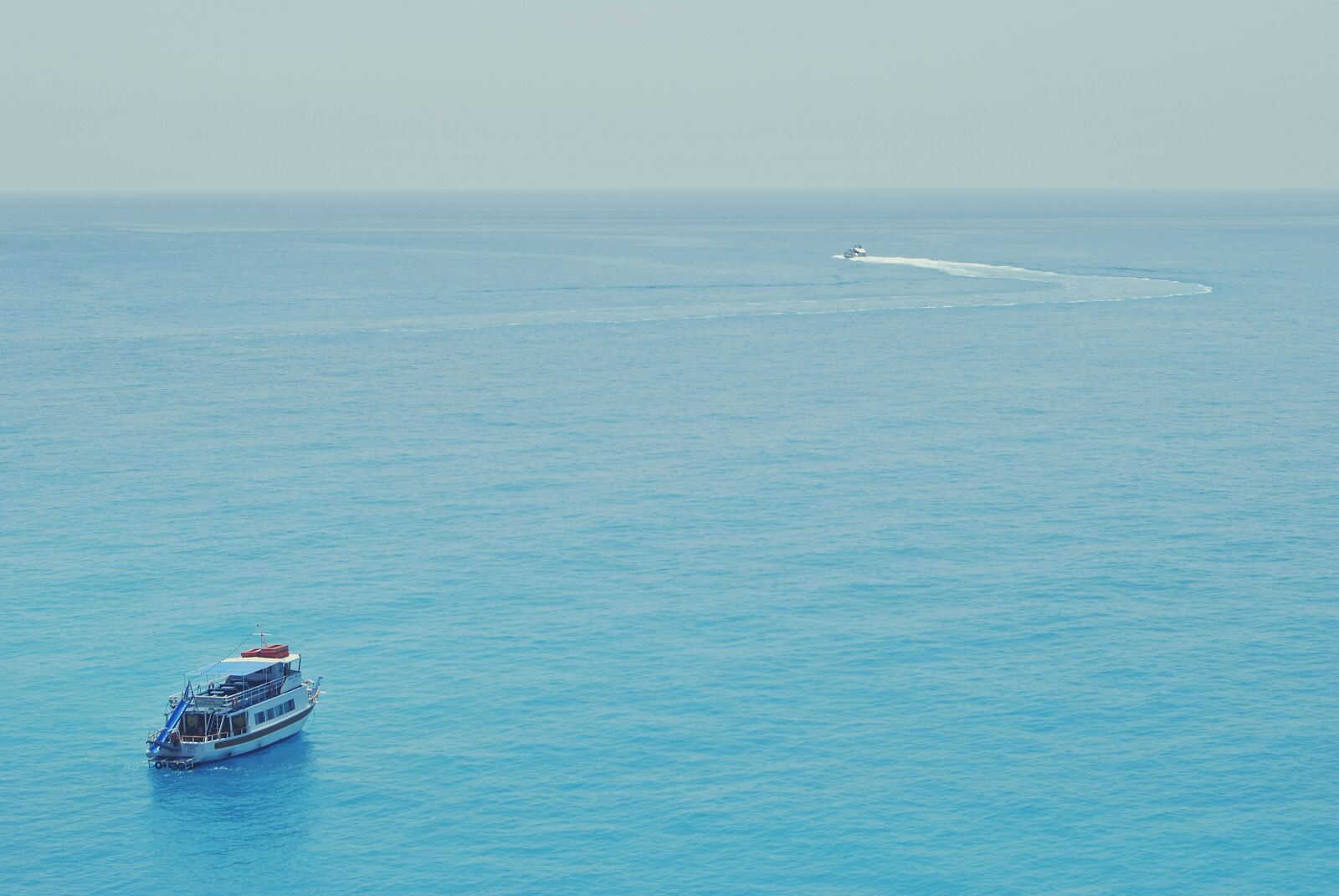 Nikon D3000 sample photo. Ship, ocean, sea photography
