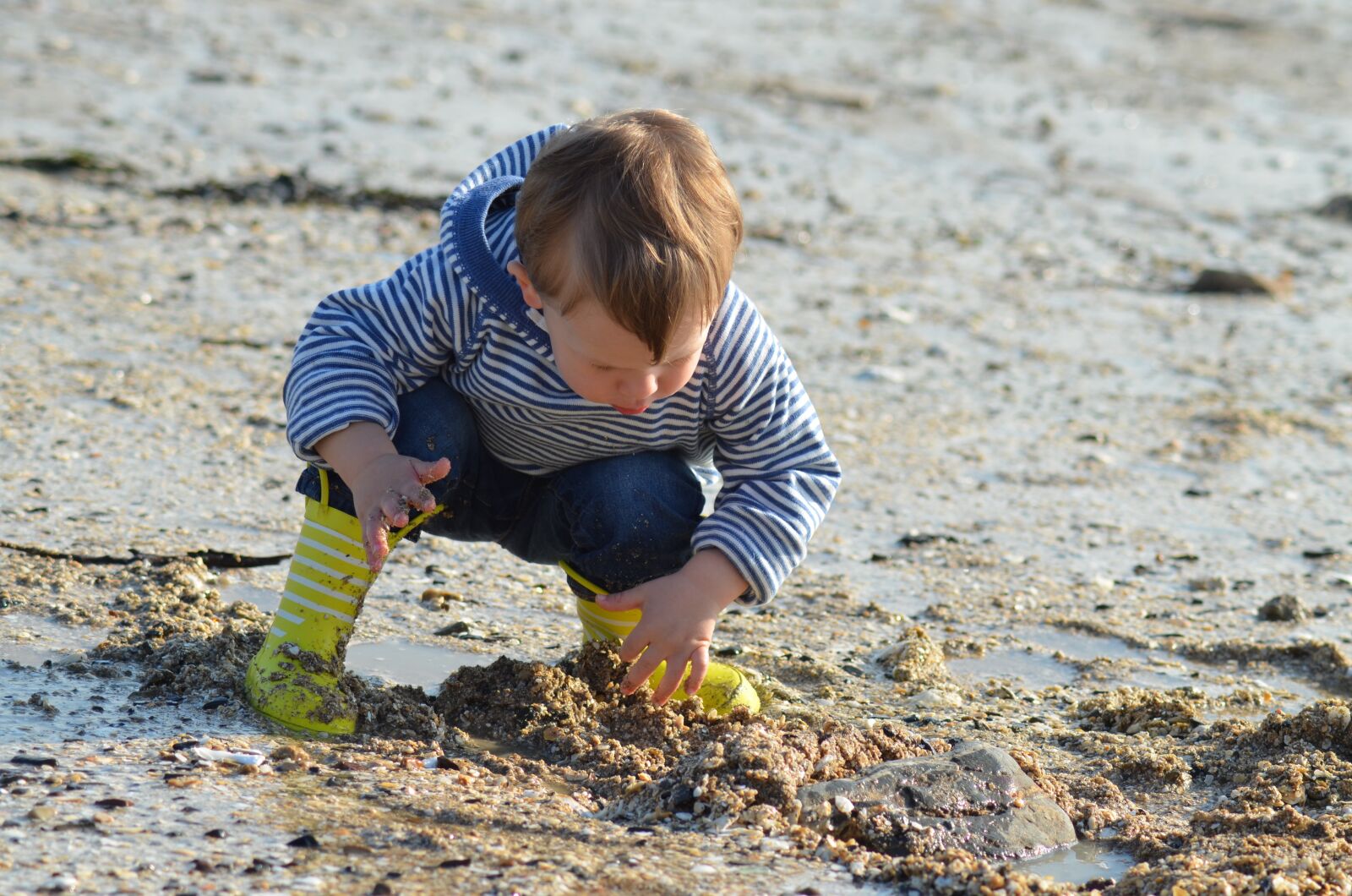 Nikon D5100 sample photo. Child, beach, sand photography