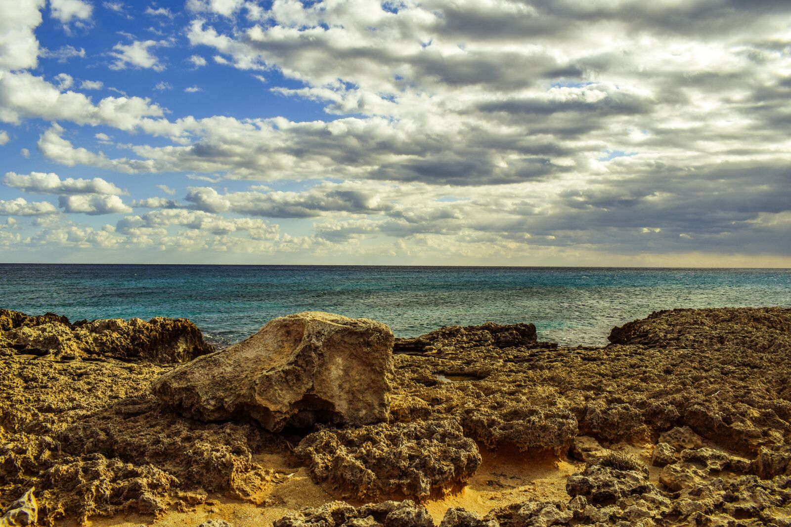 Nikon D3300 sample photo. Rocky coast, sea, sky photography