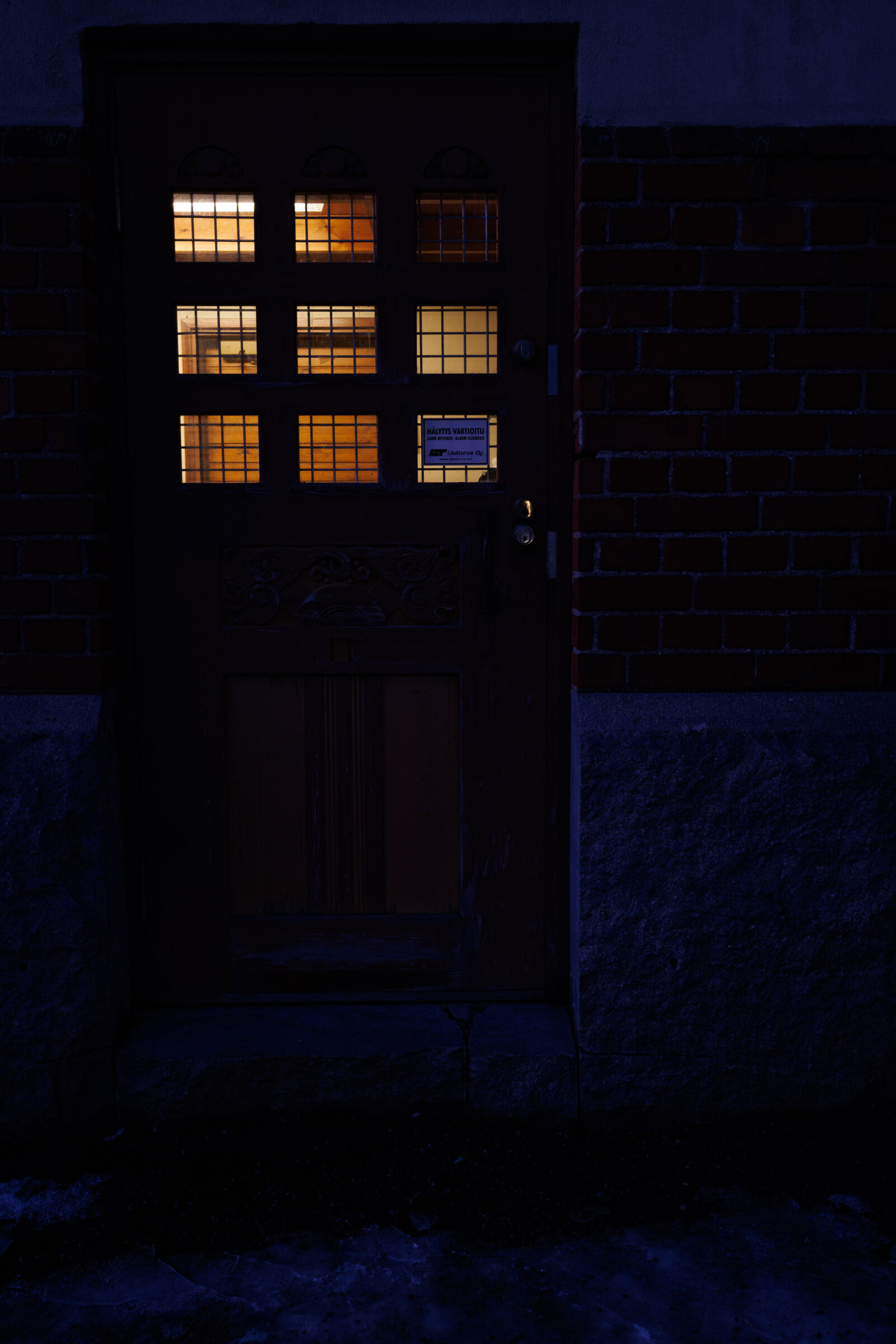 Canon EOS R7 sample photo. Door at the darkness photography