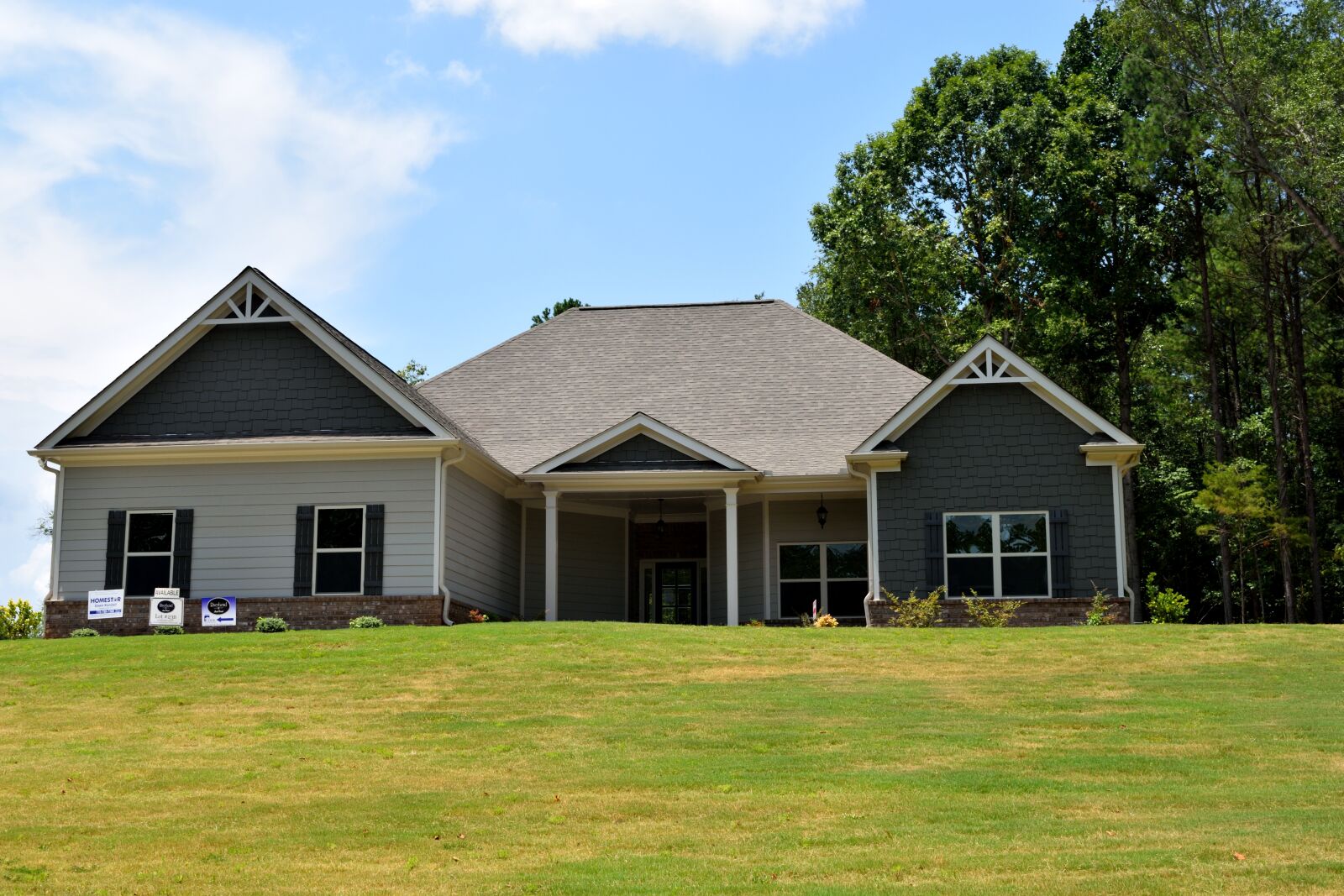 Nikon D3300 sample photo. New home, construction, wood photography