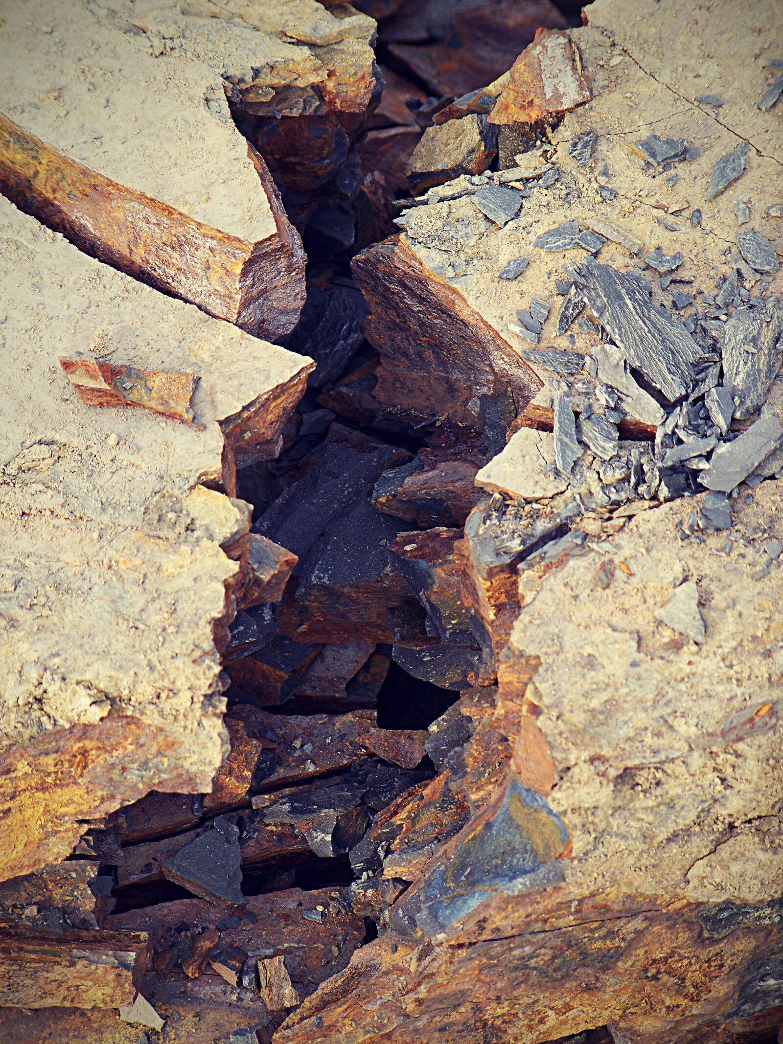 Kodak EASYSHARE Z1012 IS DIGITAL CAMERA sample photo. Natural, stone, nature photography