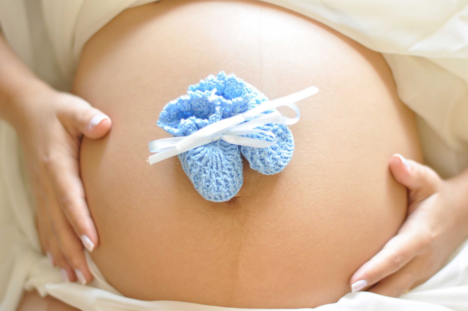 Nikon D90 sample photo. Pregnant woman, boy, pregnancy photography