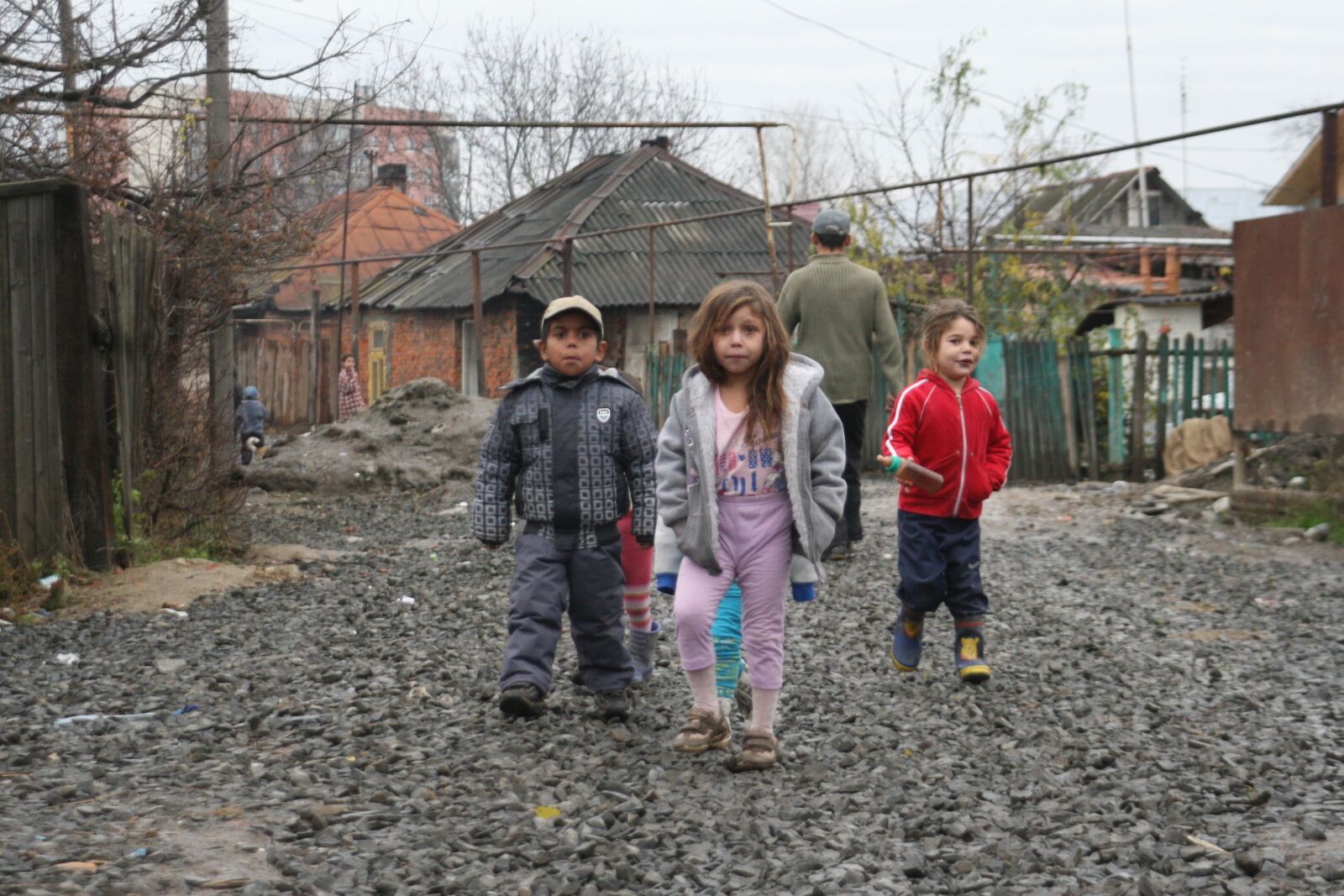 Canon EOS 30D sample photo. Gypsies, children, transcarpathia photography