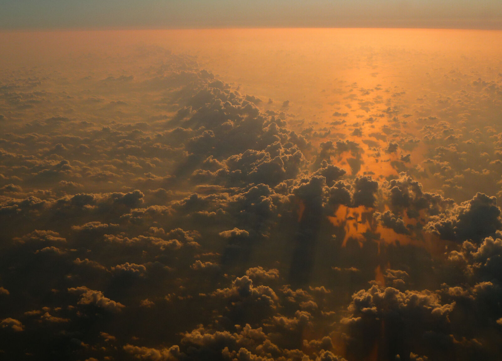 Panasonic Lumix DMC-TZ5 sample photo. Dawn, sunset, flying, clouds photography