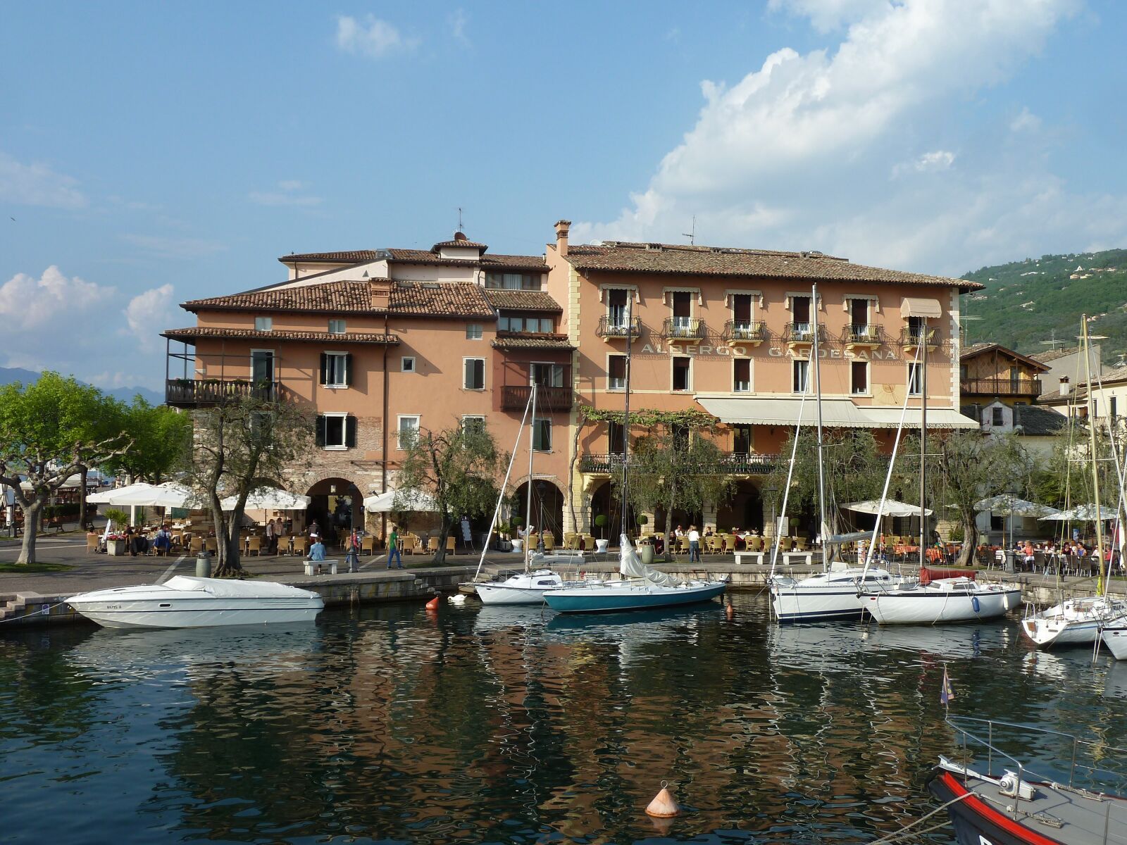 Panasonic Lumix DMC-ZS5 (Lumix DMC-TZ8) sample photo. Garda, port, bay photography