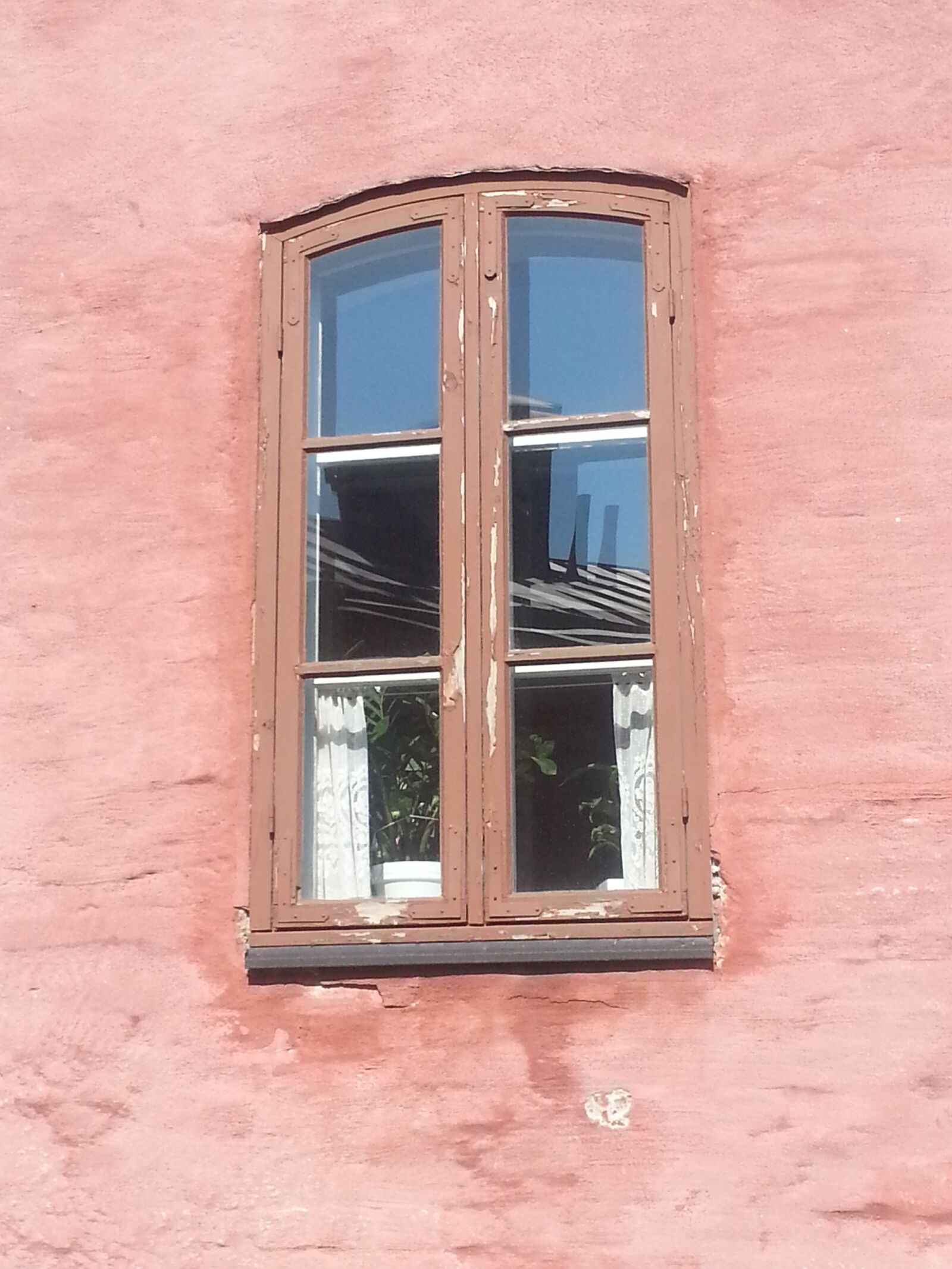 Samsung Galaxy S3 sample photo. Window, wall, house photography