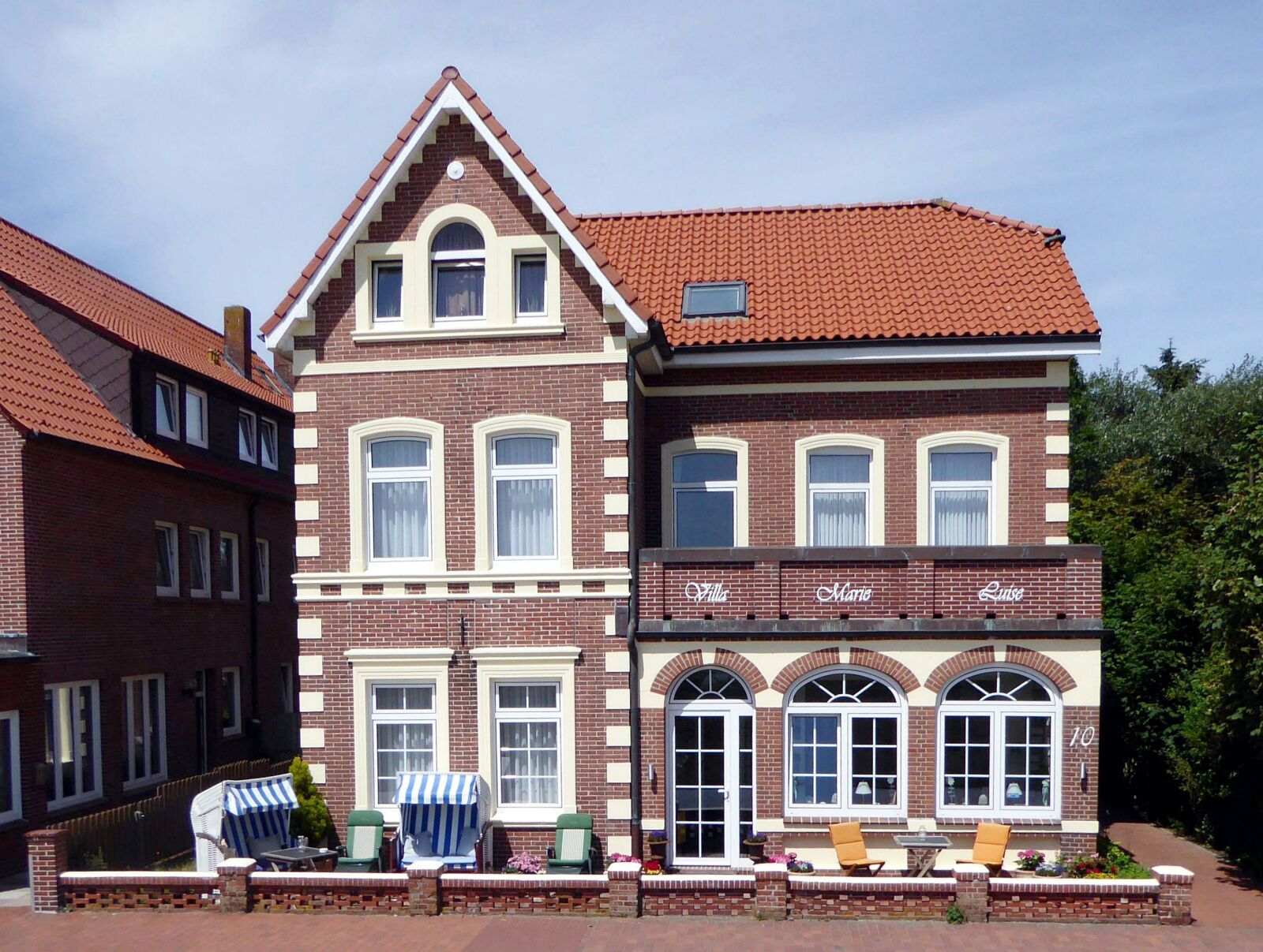 Panasonic DMC-TZ61 sample photo. Island of juist, friesenhaus photography