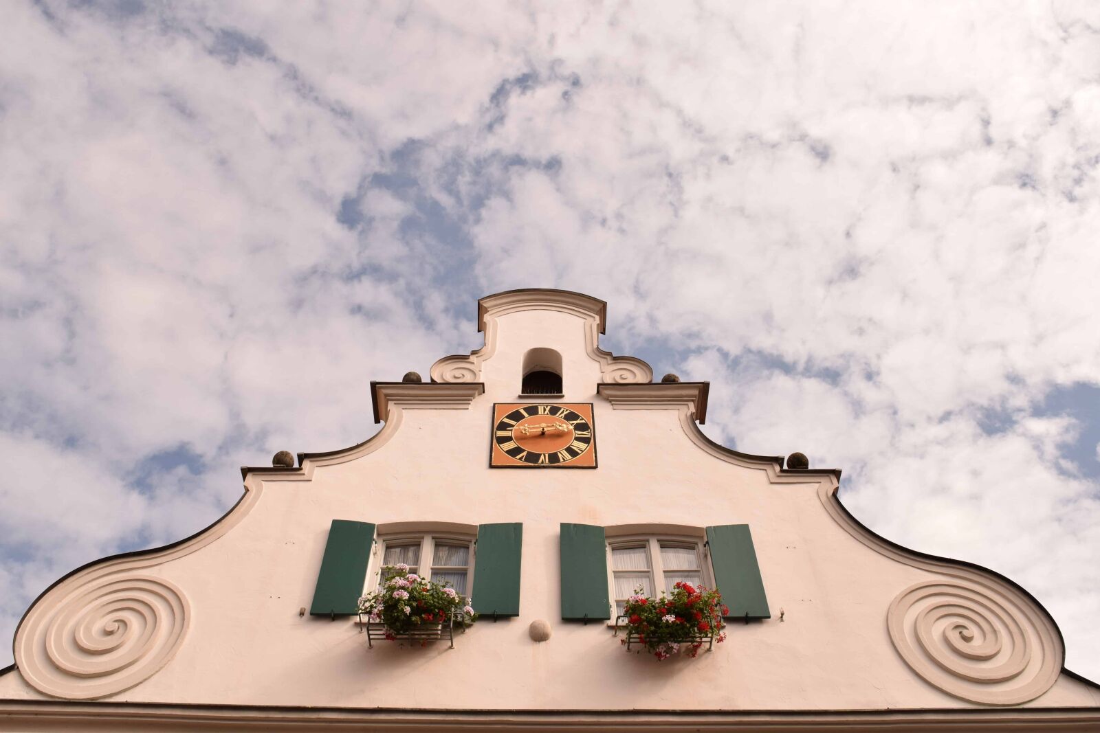 Nikon D3300 sample photo. Roof, architecture, sky, facade photography