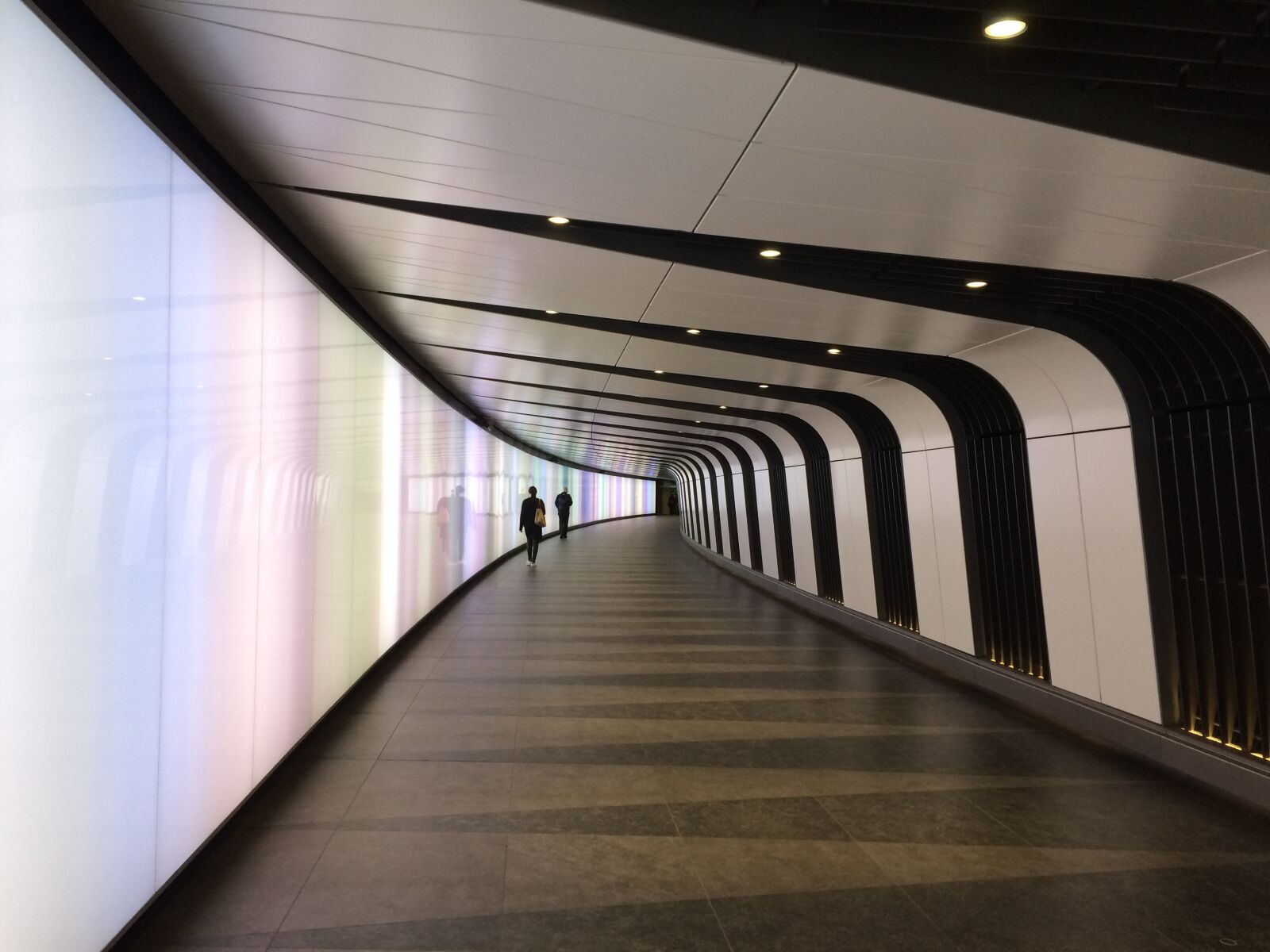 iPhone 5s back camera 4.15mm f/2.2 sample photo. Kings, cross, station photography