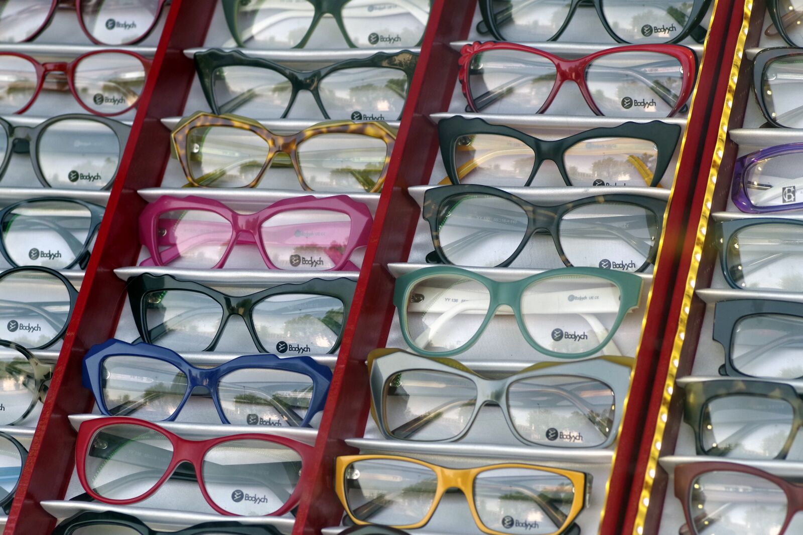Pentax K-S2 sample photo. Glasses, exhibition, optician photography