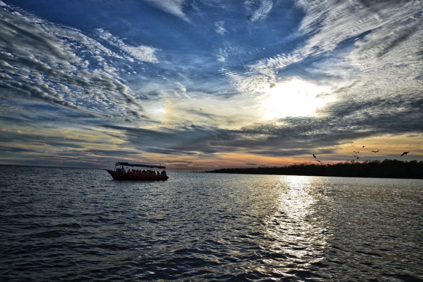 Nikon D800 sample photo. Boat, setting sun, sailing photography