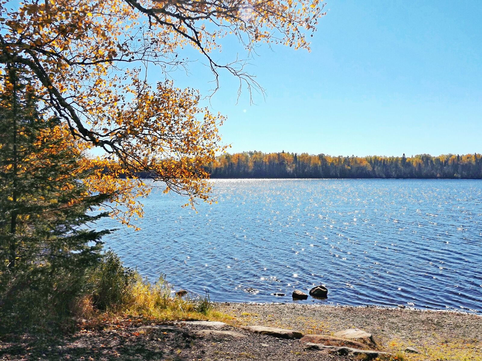 Fujifilm FinePix S8600 sample photo. Autumn, water, lake photography