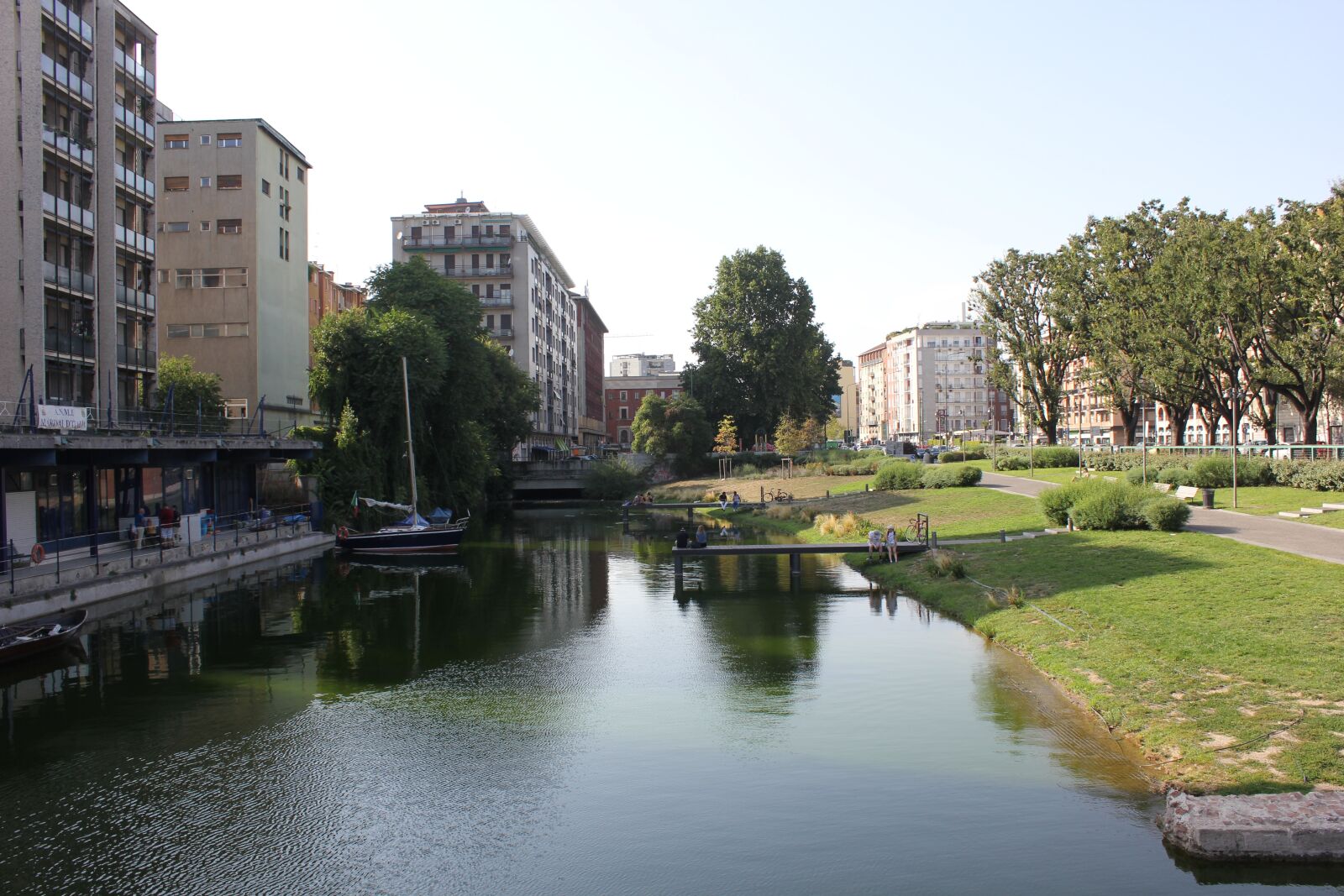 Canon EOS 550D (EOS Rebel T2i / EOS Kiss X4) sample photo. Boathouse, navigli, milan photography