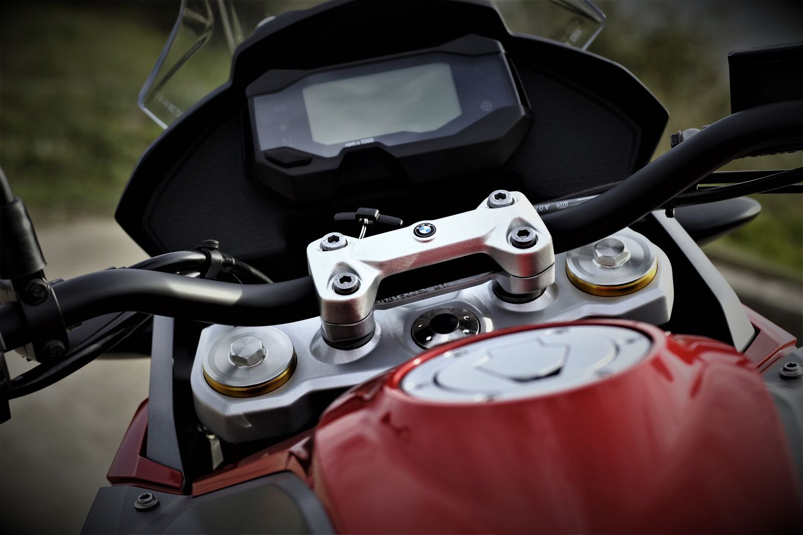 Nikon 1 J5 sample photo. Engine, bmw, gs photography